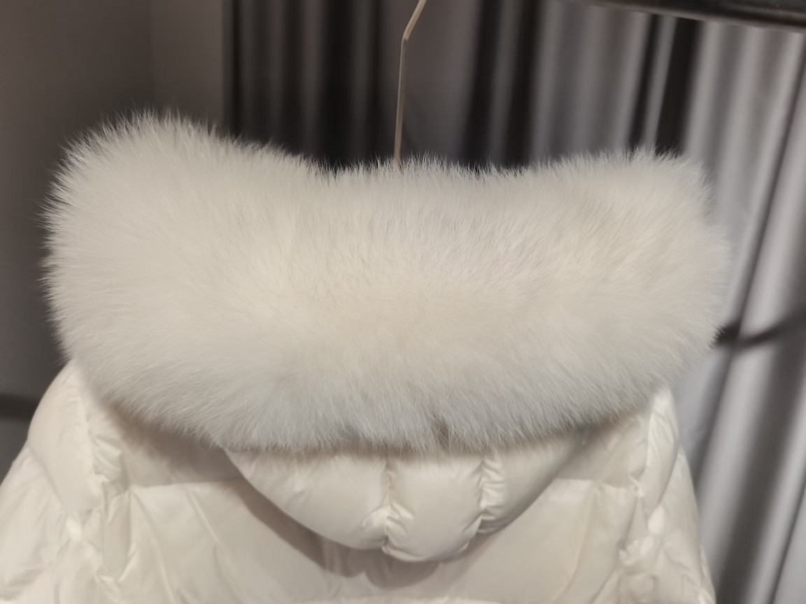 [MONCLER-몽클레어] 몽클레어 보에드 퍼 쇼트 다운 재킷