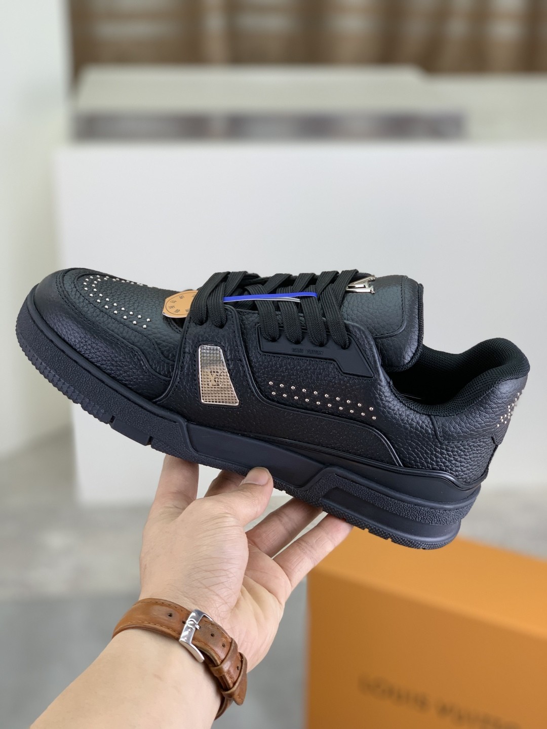 [LOUIS VUITTON-루이비통] 루이비통 트레이너 스니커즈