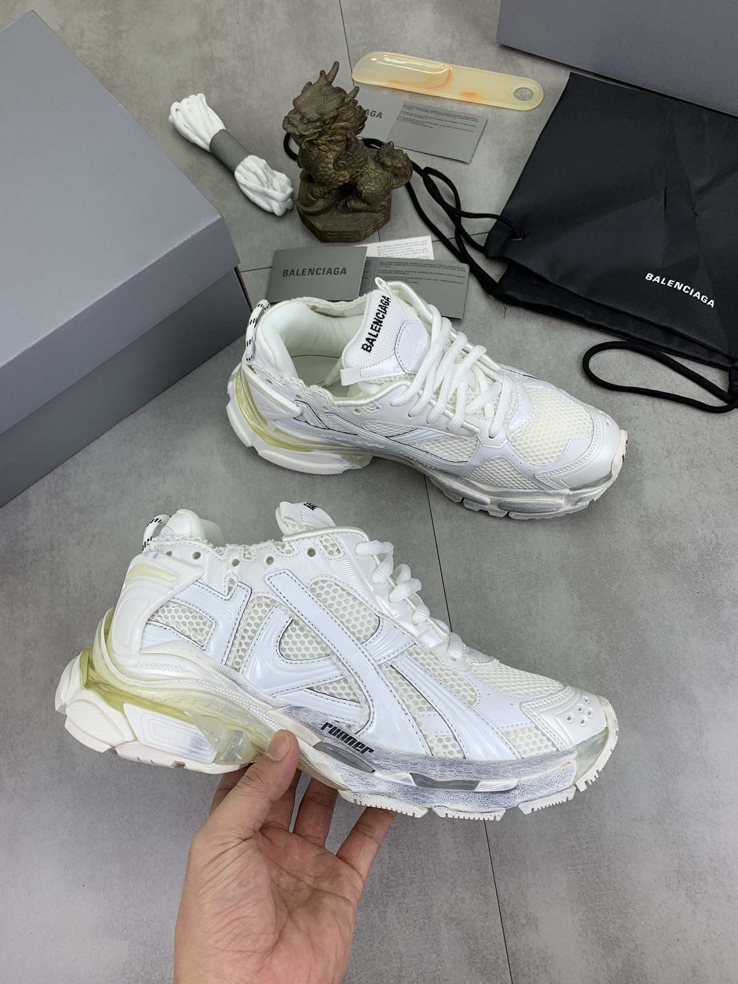 [BALENCIAGA-발렌시아가] 발렌시아가 남성 러너 로우탑 스니커즈