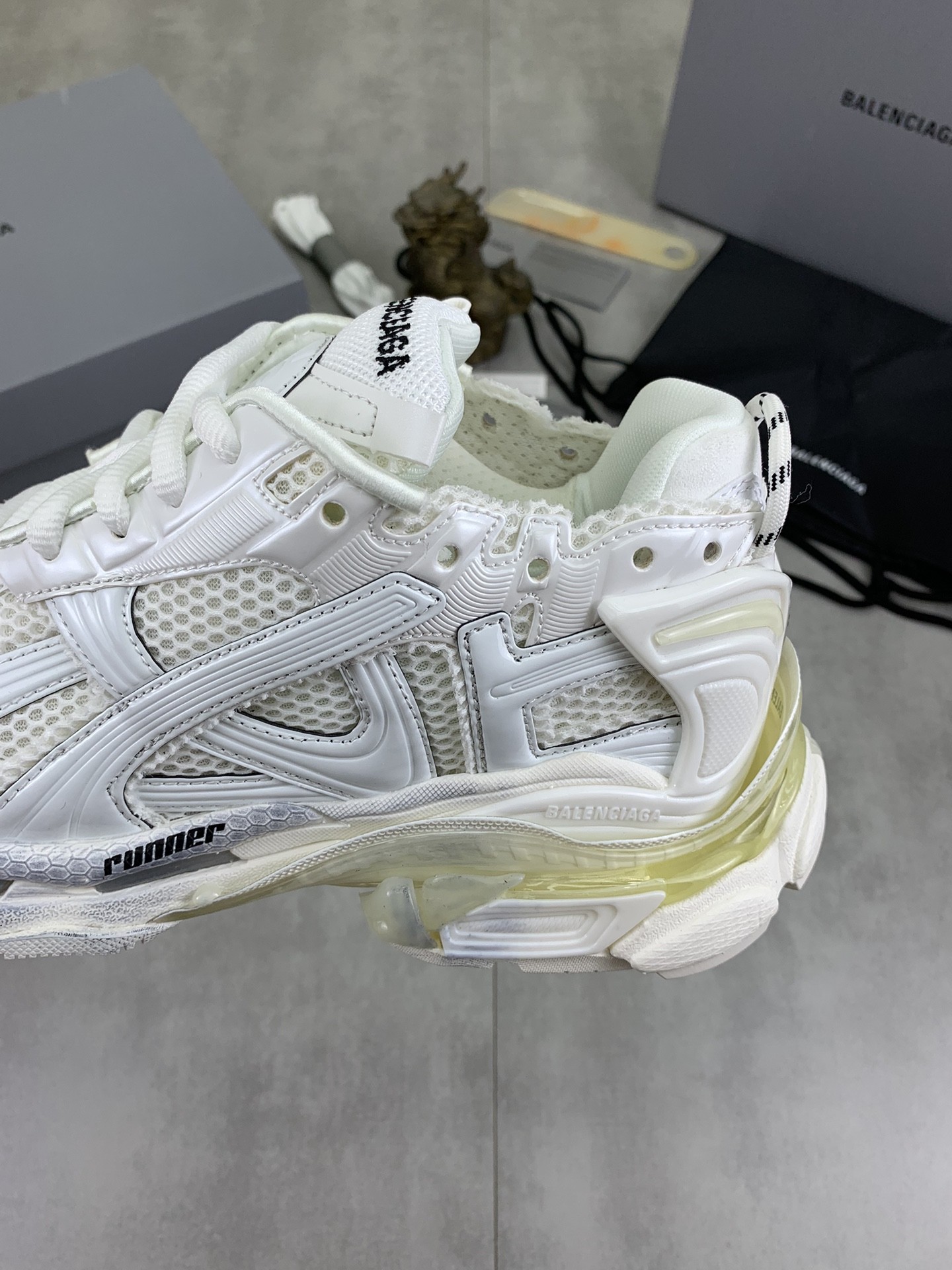 [BALENCIAGA-발렌시아가] 발렌시아가 남성 러너 로우탑 스니커즈