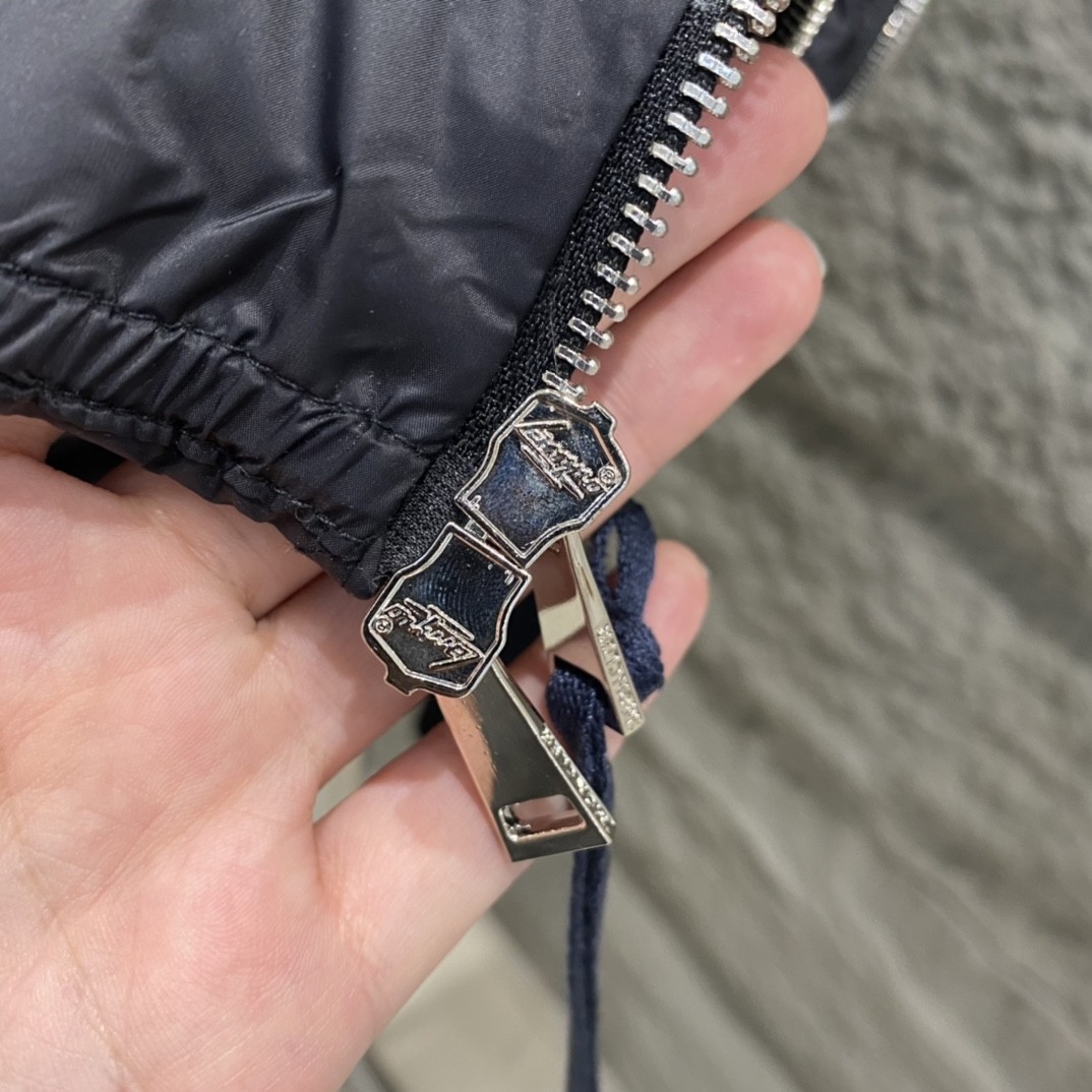 [MONCLER-몽클레어]  몽클레어 에어로로프트 자켓