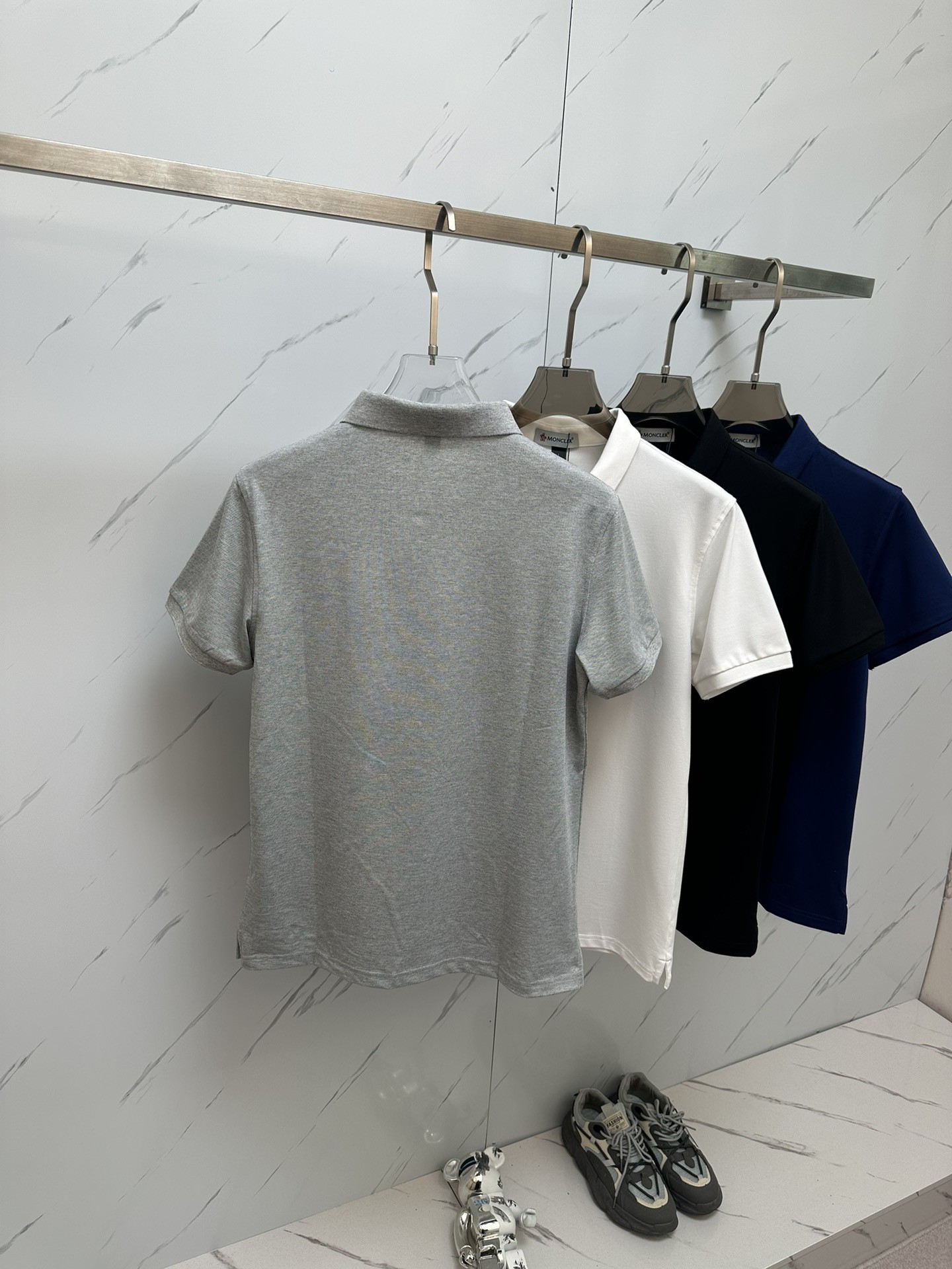 [MONCLER-몽클레어] 몽클레어 남자 폴로 반팔티셔츠