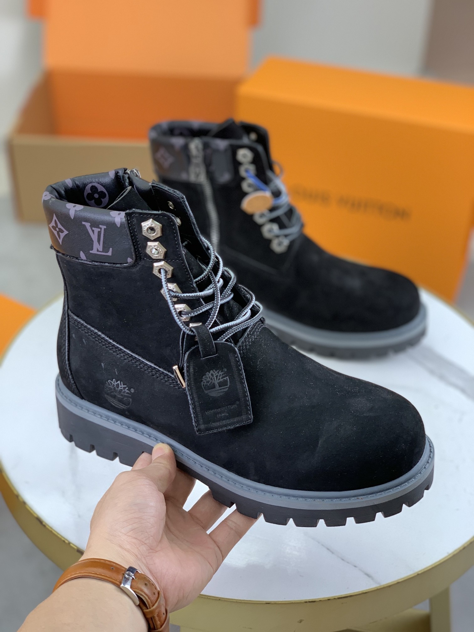 [LOUIS VUITTON-루이비통] 루이비통 프리미엄 워커 부츠 블랙