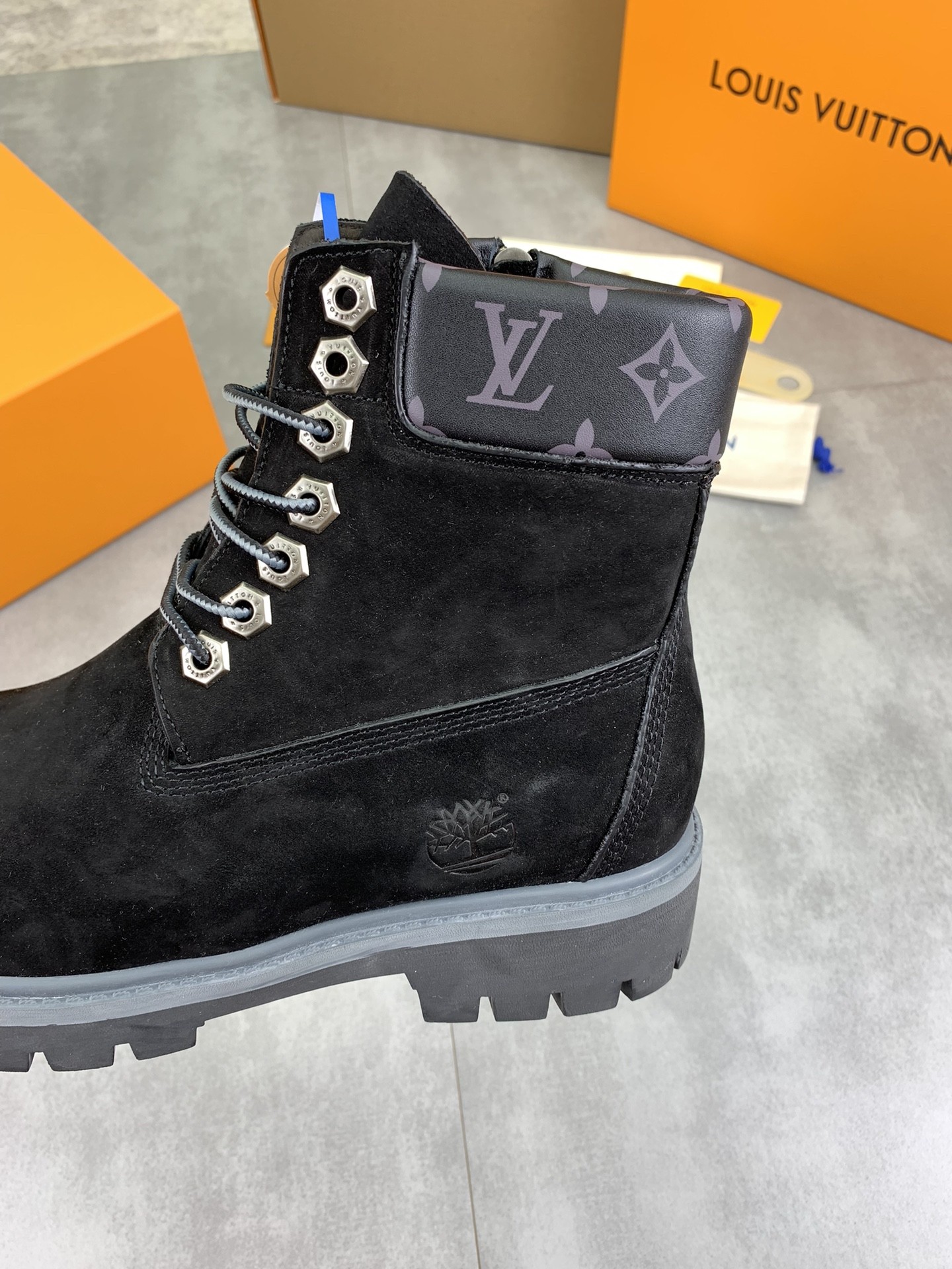 [LOUIS VUITTON-루이비통] 루이비통 프리미엄 워커 부츠 블랙