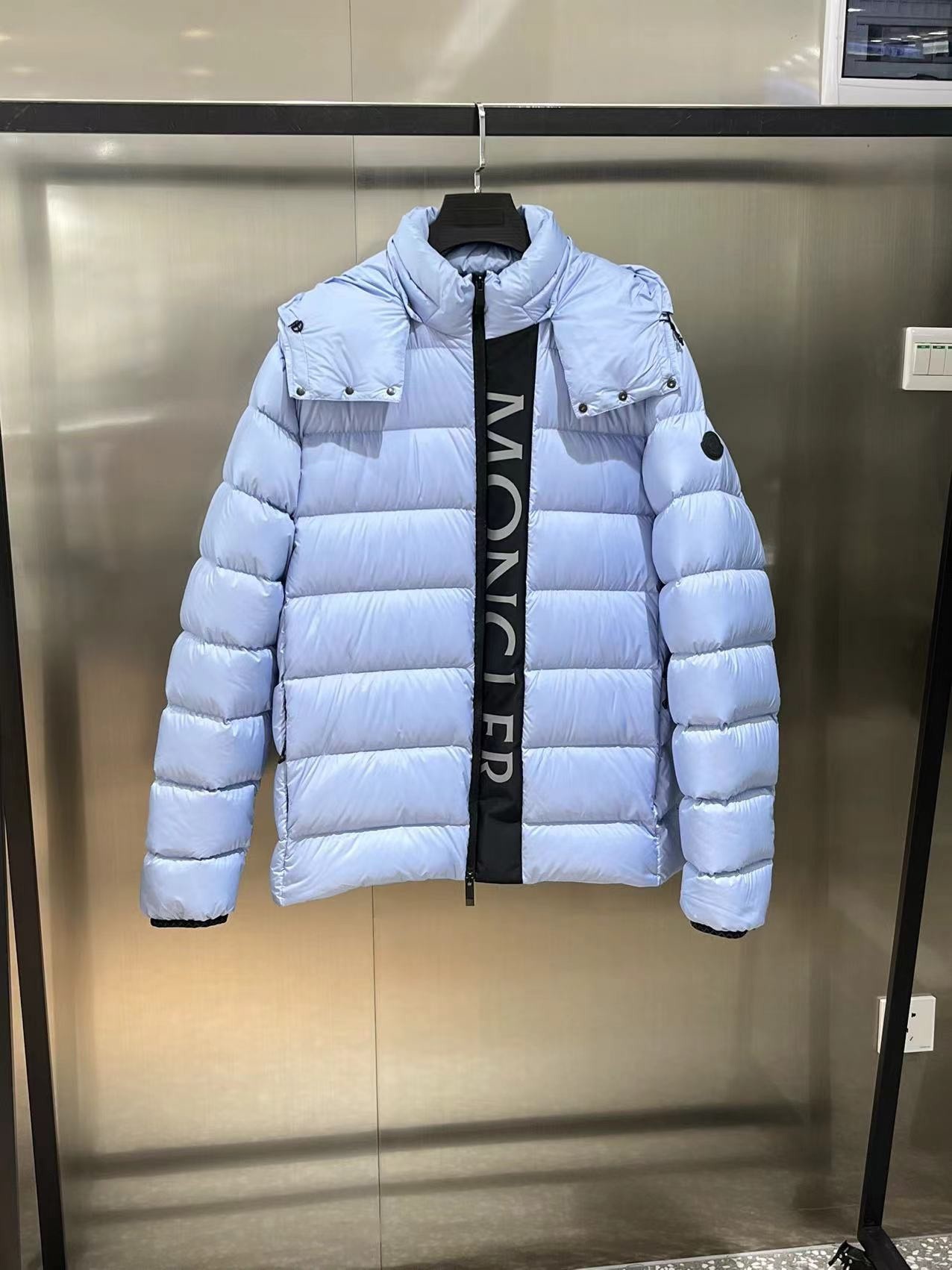 [MONCLER-몽클레어] 몽클레어 레터링 로고 패딩