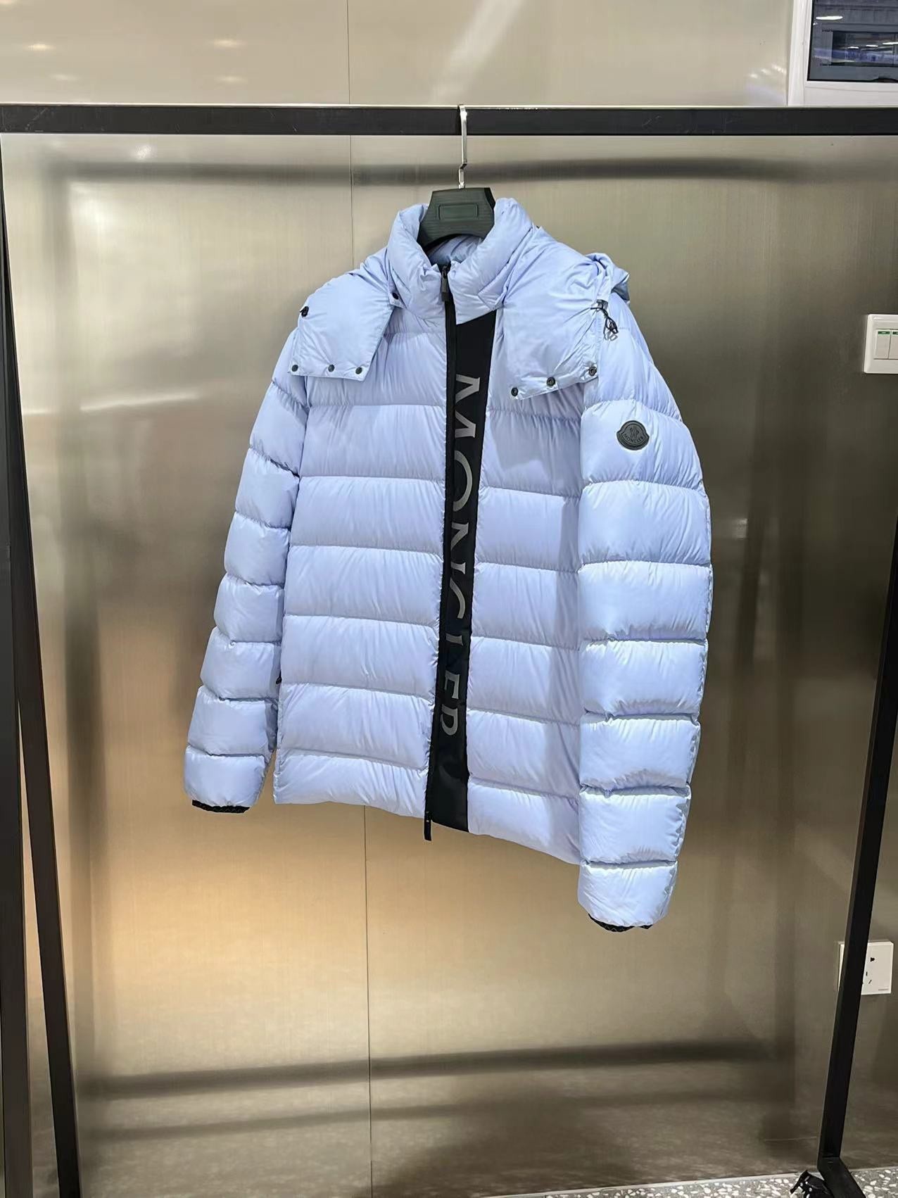 [MONCLER-몽클레어] 몽클레어 레터링 로고 패딩