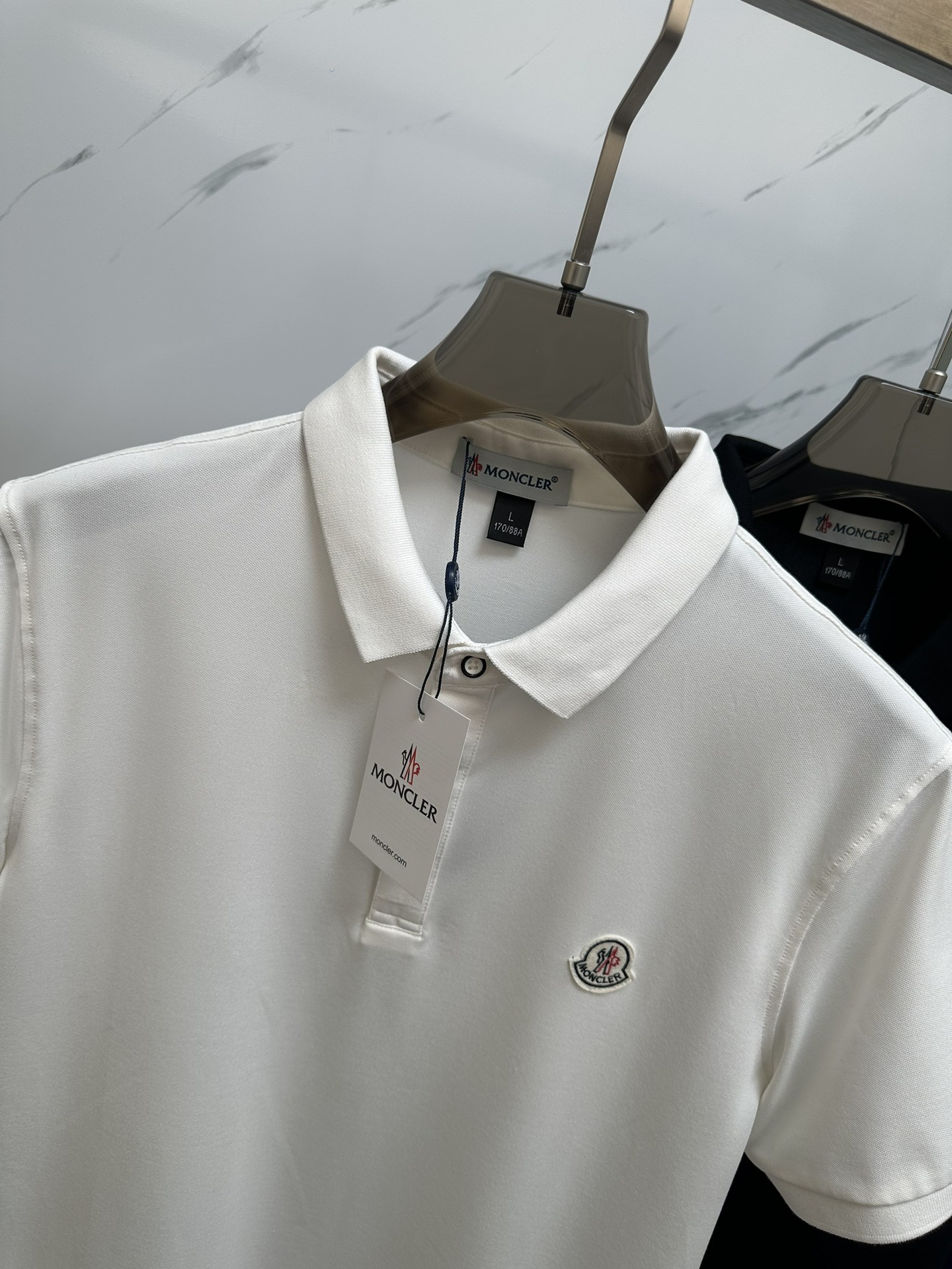 [MONCLER-몽클레어] 몽클레어 로고 패치 반소매 폴로 셔츠