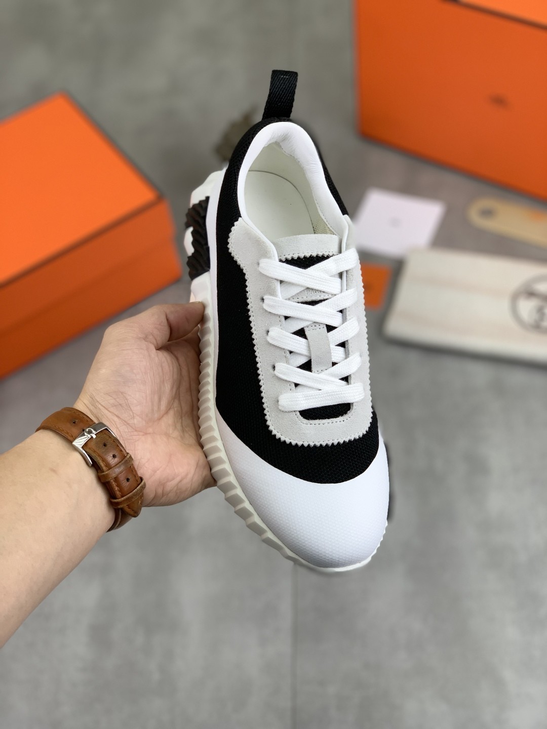 [HERMES-에르메스] 에르메스  바운싱 스니커즈 남여공용