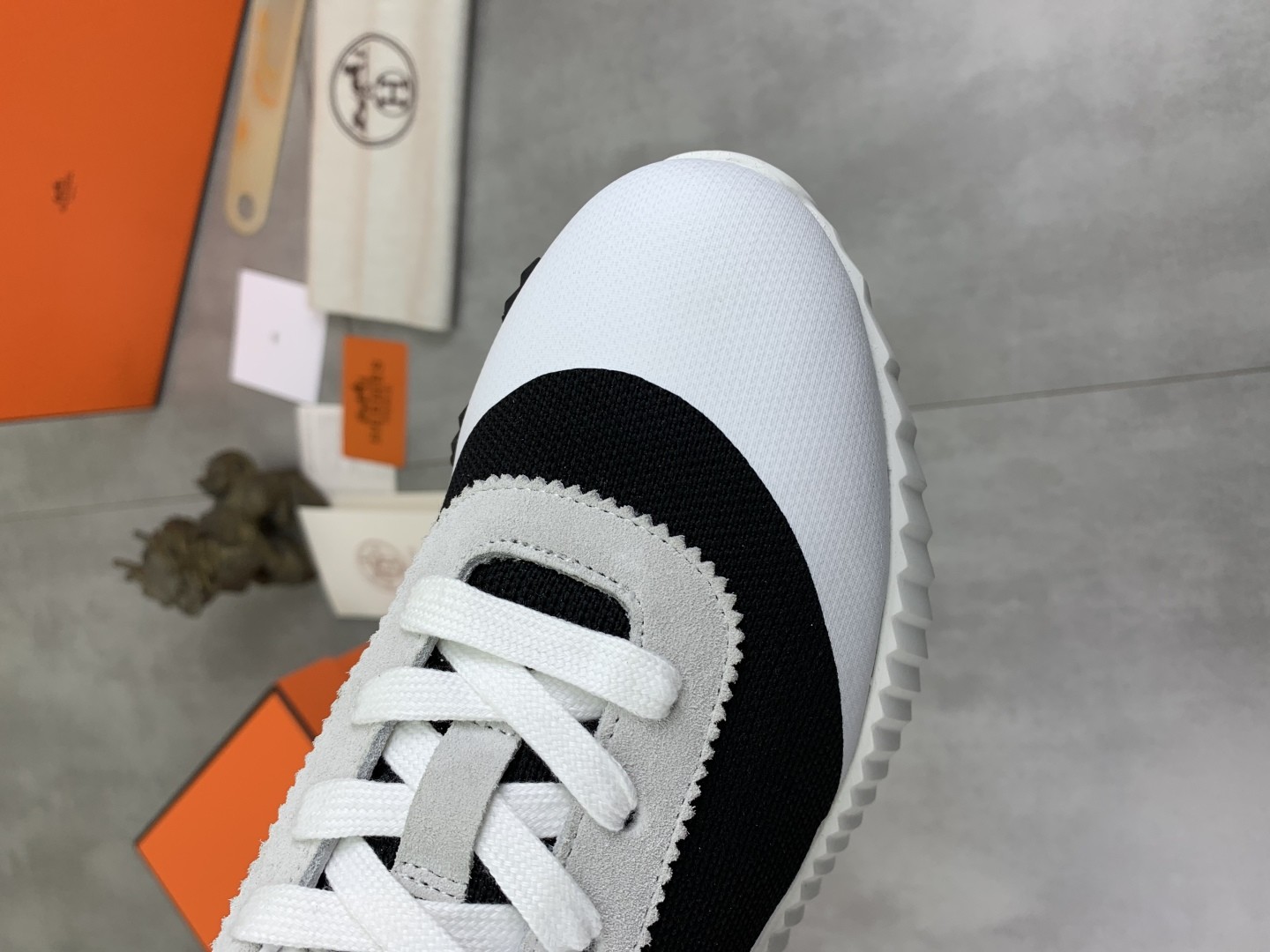 [HERMES-에르메스] 에르메스  바운싱 스니커즈 남여공용