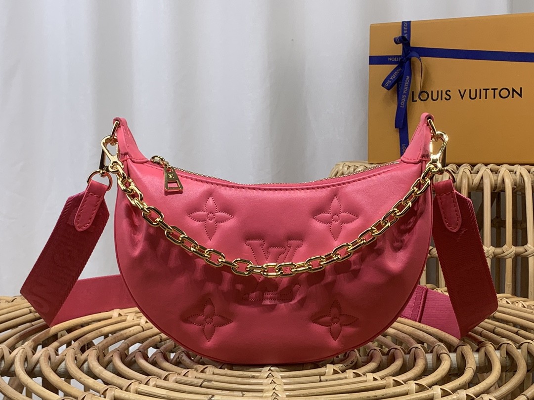 루이비통 LV Over The Moon 오버 더 문 숄더 백