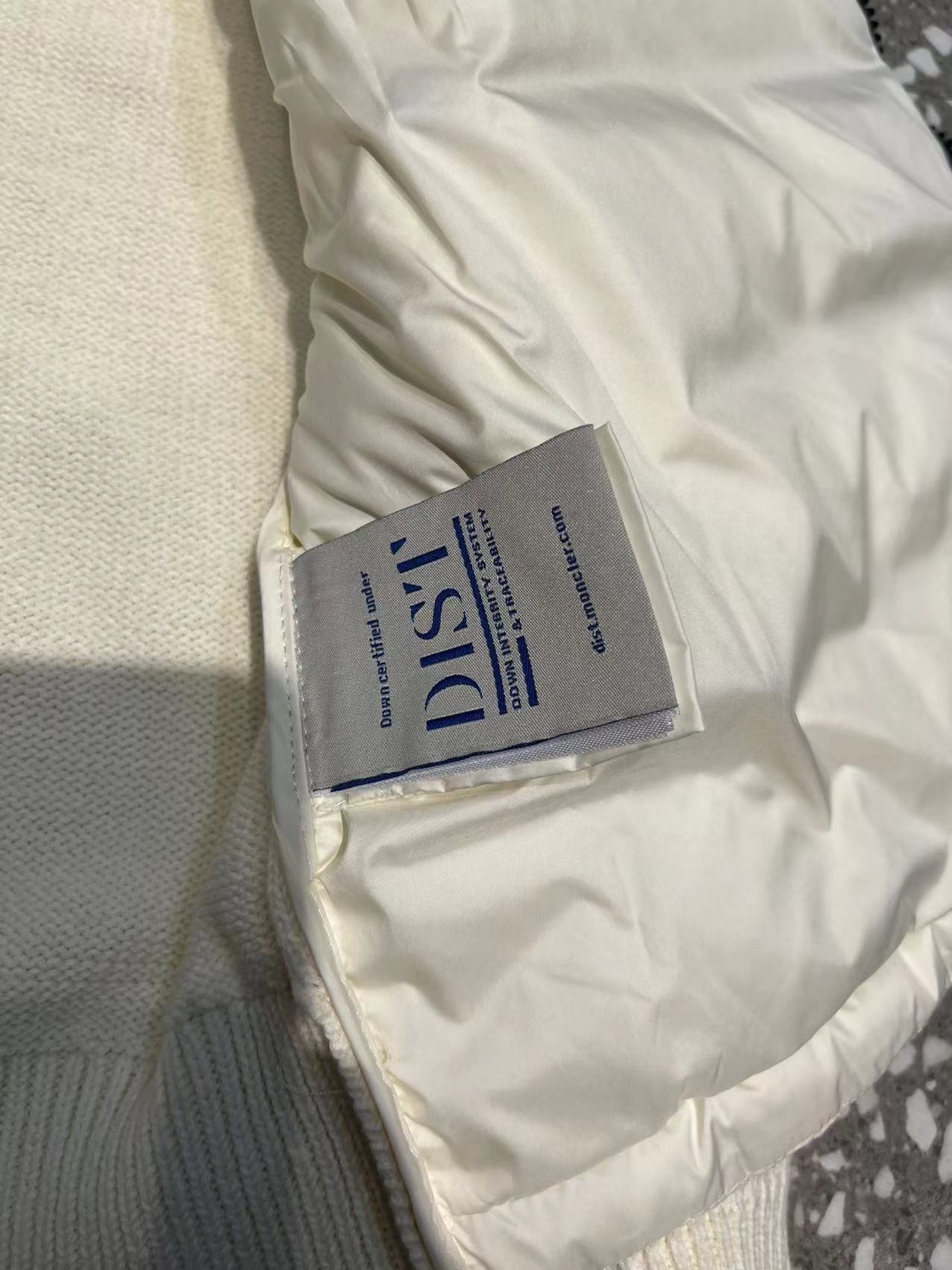 [MONCLER-몽클레어] 몽클레어 패딩 재킷