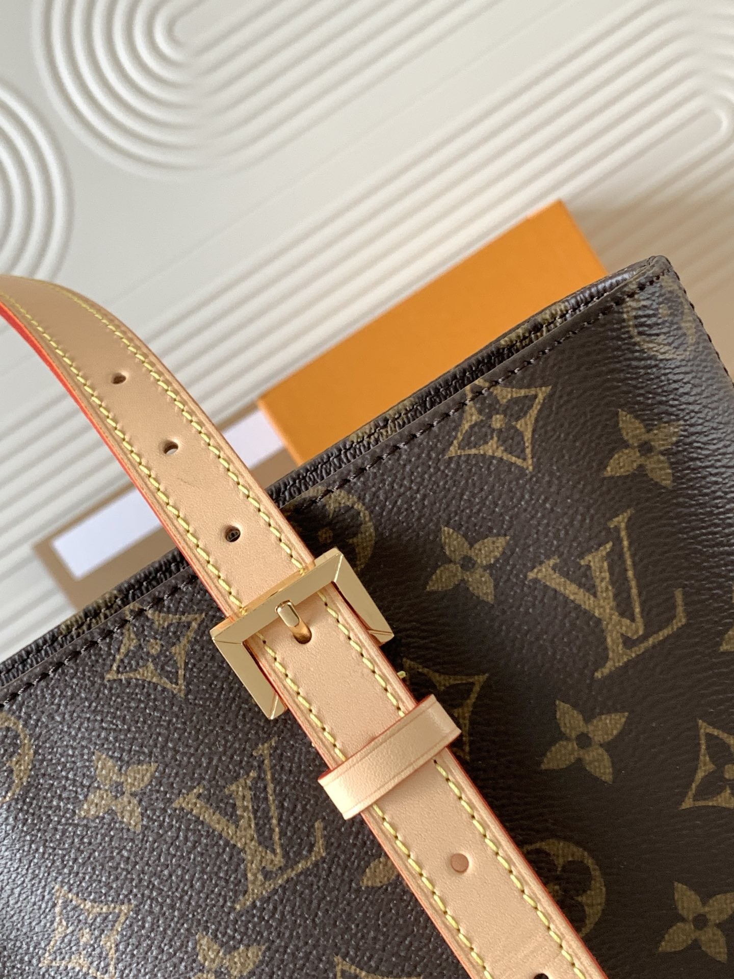 [LOUIS VUITTON-루이비통] 루이비통 피아노 핸드백 M12095