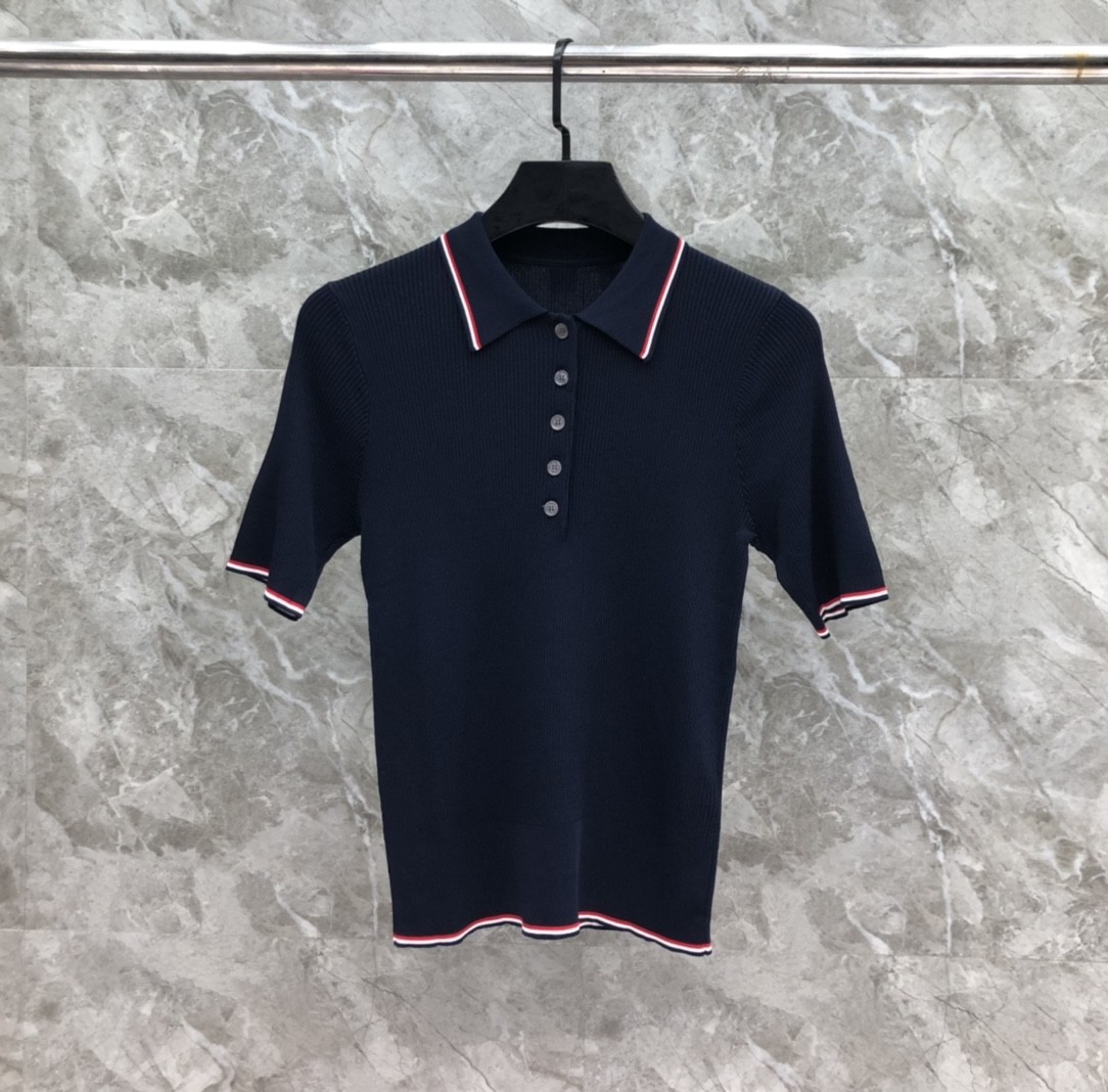 [TOM BROWNE -톰브라운 ] 톰브라운  카라 반팔 니트