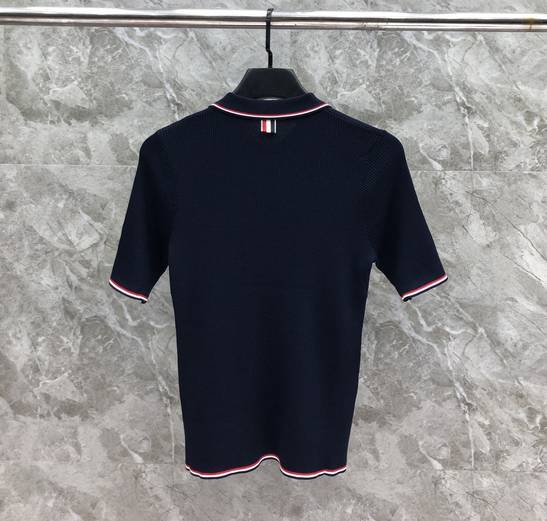 [TOM BROWNE -톰브라운 ] 톰브라운  카라 반팔 니트