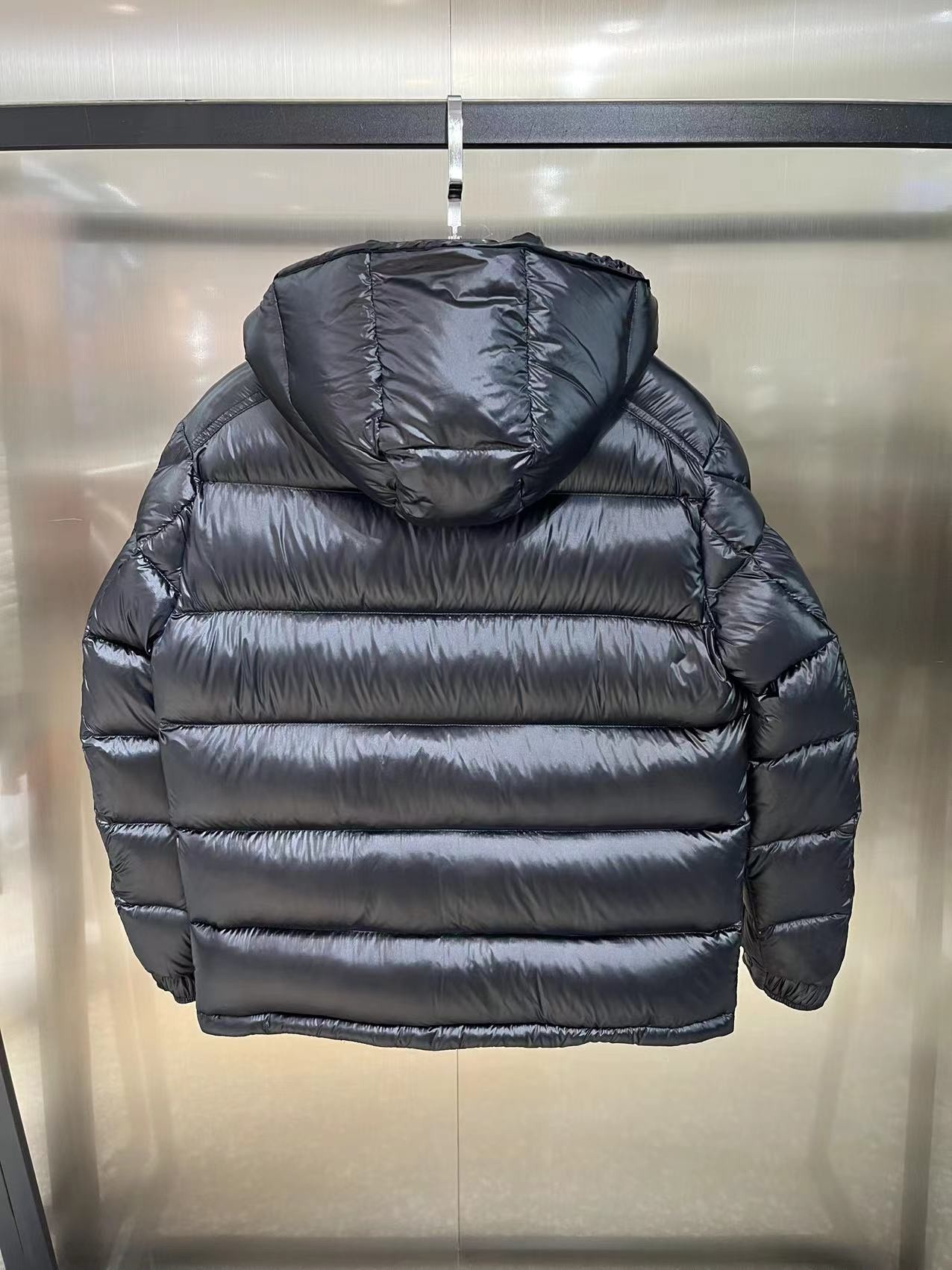 [MONCLER-몽클레어] 몽클레어 마야 유광 패딩