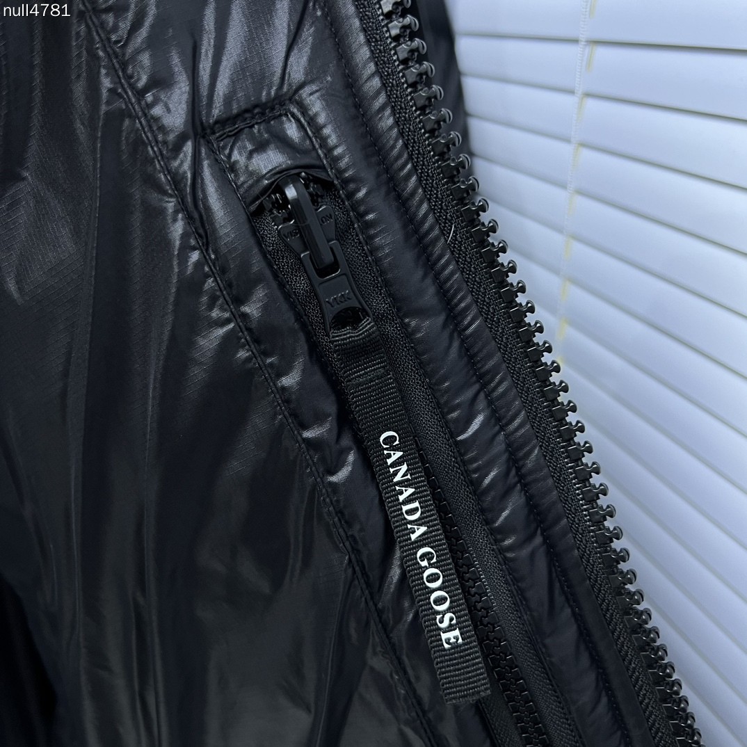 [Canada Goose-캐나다구스] 캐나다구스  크로프턴 퍼퍼 블랙 패딩