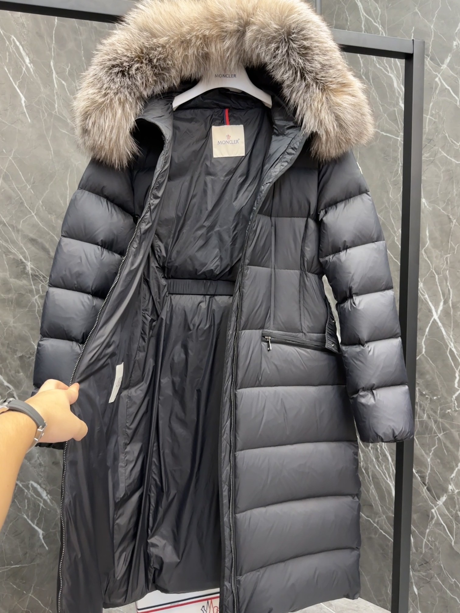 [MONCLER-몽클레어] 몽클레어 보에딕 롱 패딩