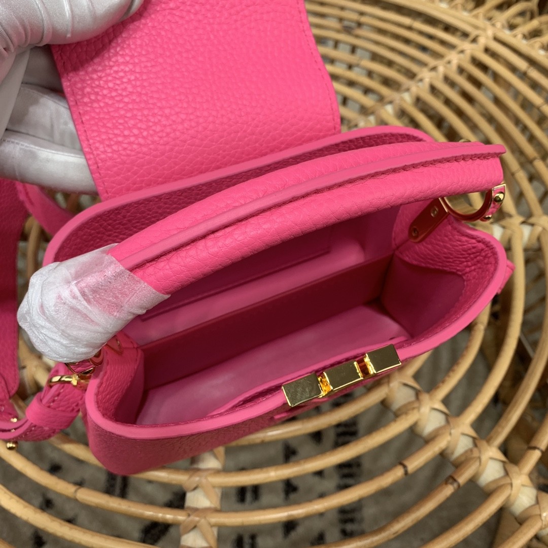 루이비통 LV CAPUCINES 카푸신 토트 백