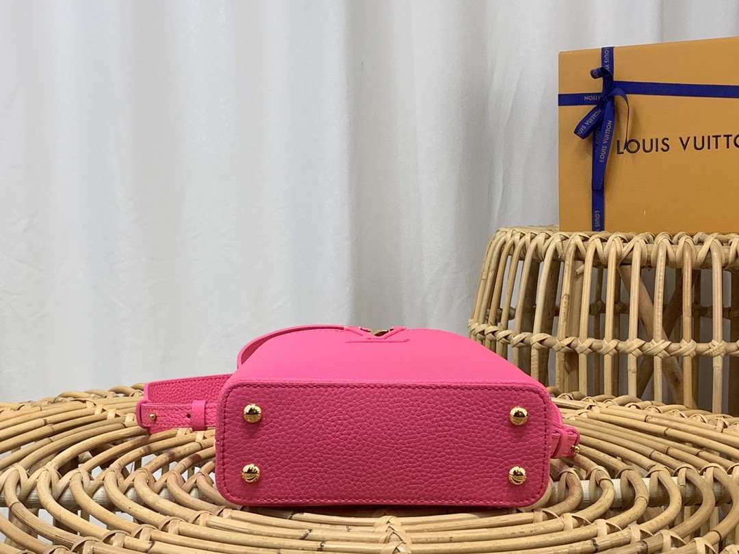 루이비통 LV CAPUCINES 카푸신 토트 백