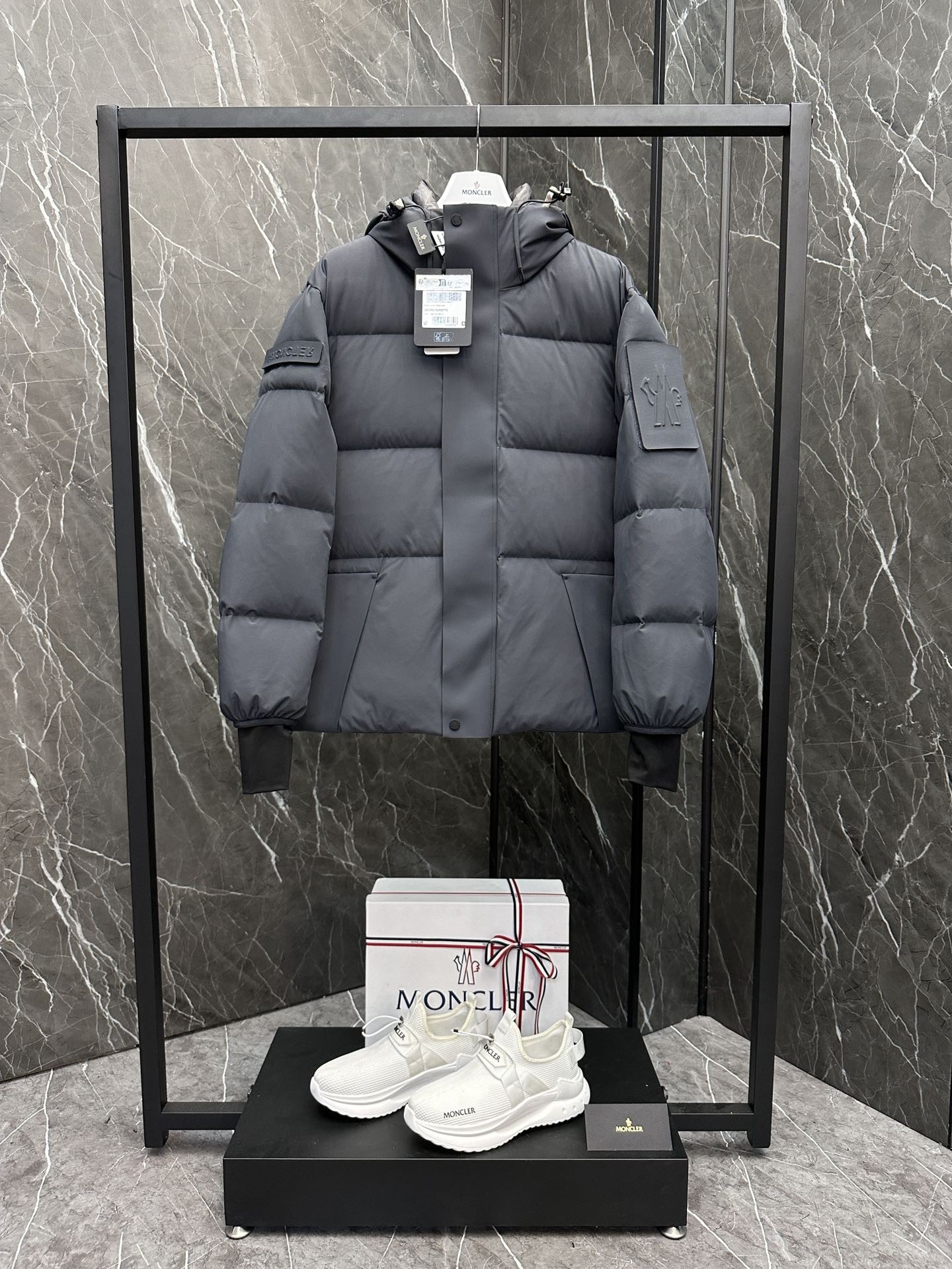 [MONCLER-몽클레어] 몽클레어 그르노블 남성 패딩