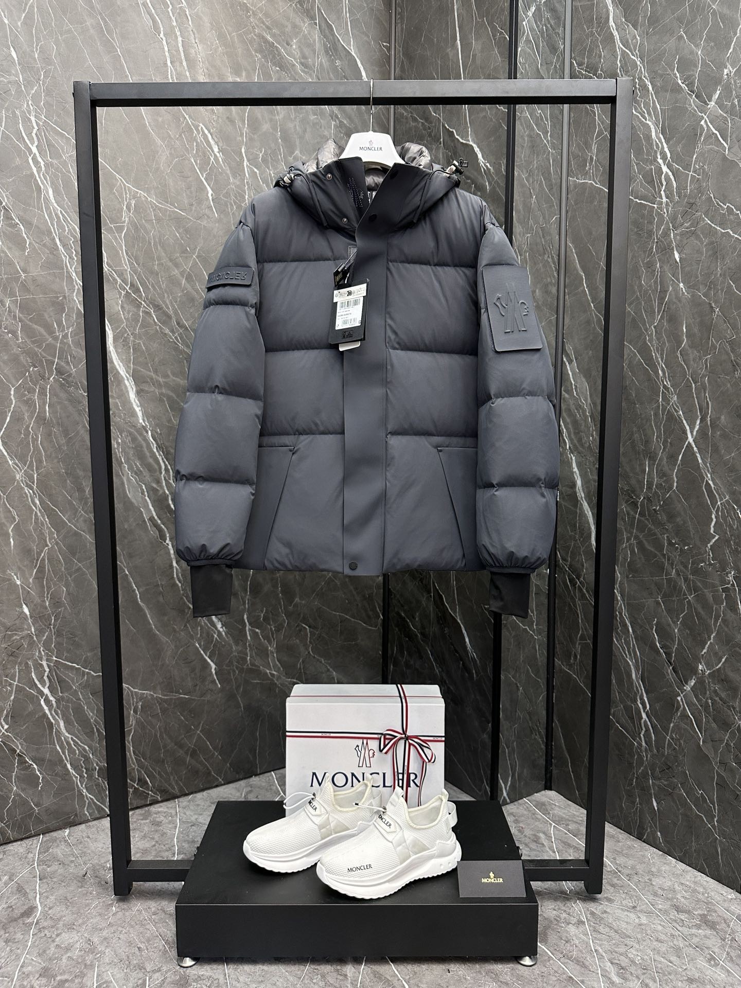 [MONCLER-몽클레어] 몽클레어 그르노블 남성 패딩