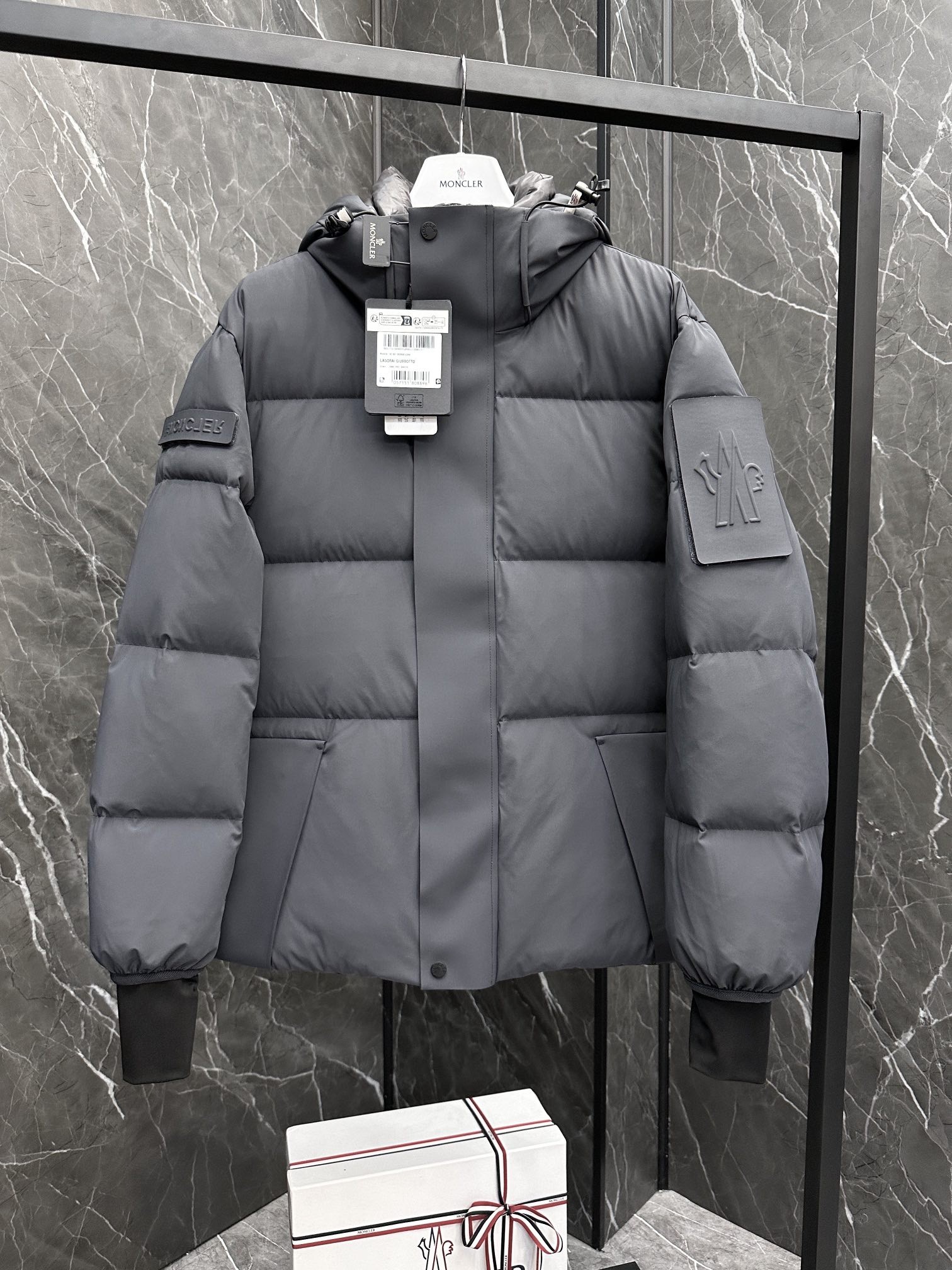 [MONCLER-몽클레어] 몽클레어 그르노블 남성 패딩