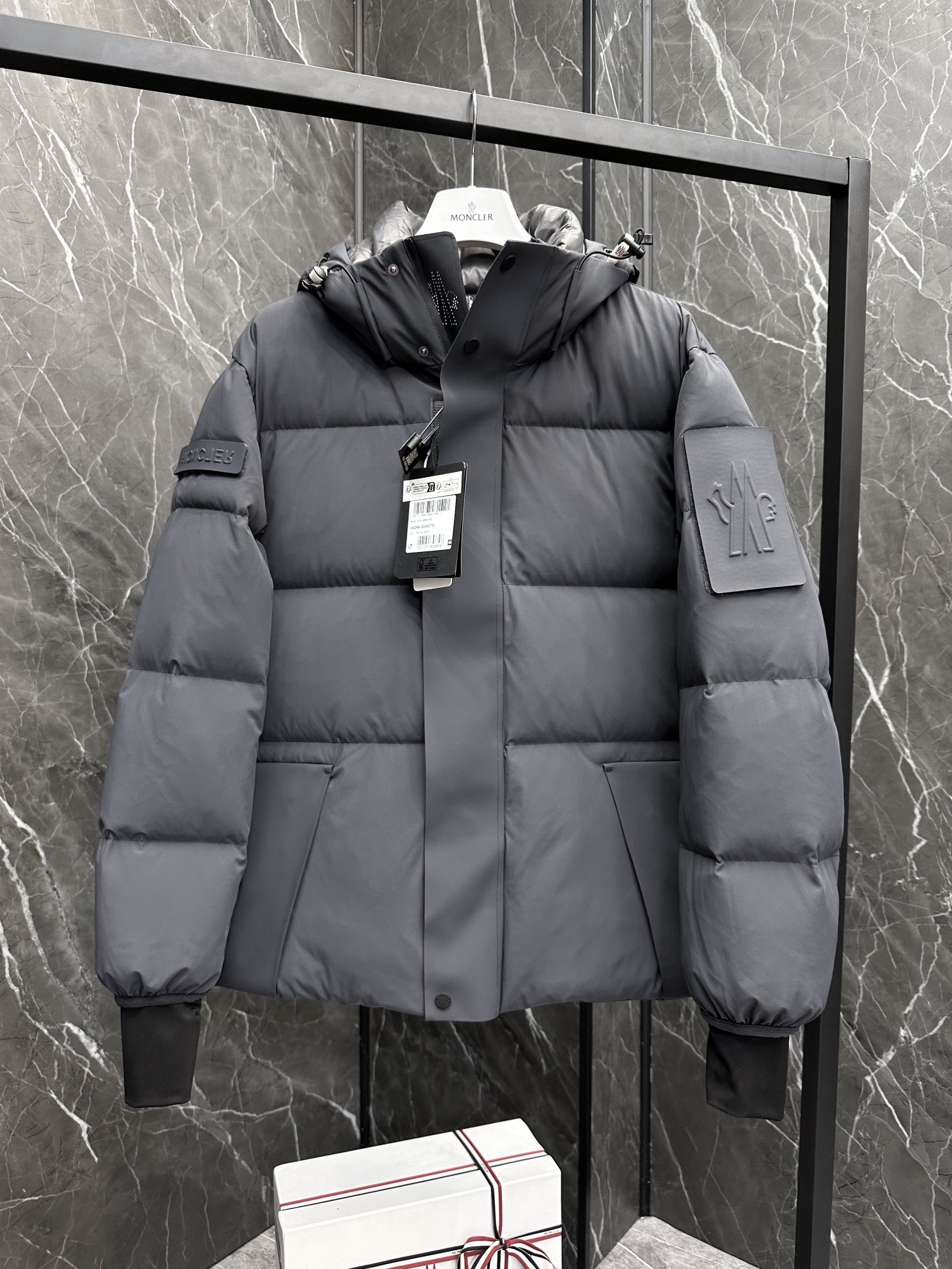 [MONCLER-몽클레어] 몽클레어 그르노블 남성 패딩