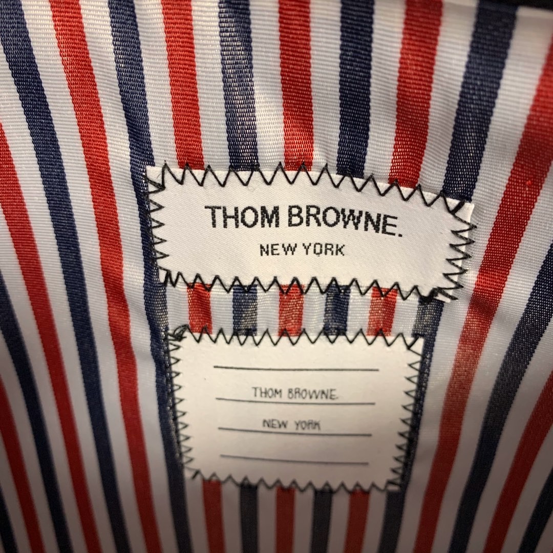 [TOM BROWNE -톰브라운 ] 톰브라운 스트라이프 클러치