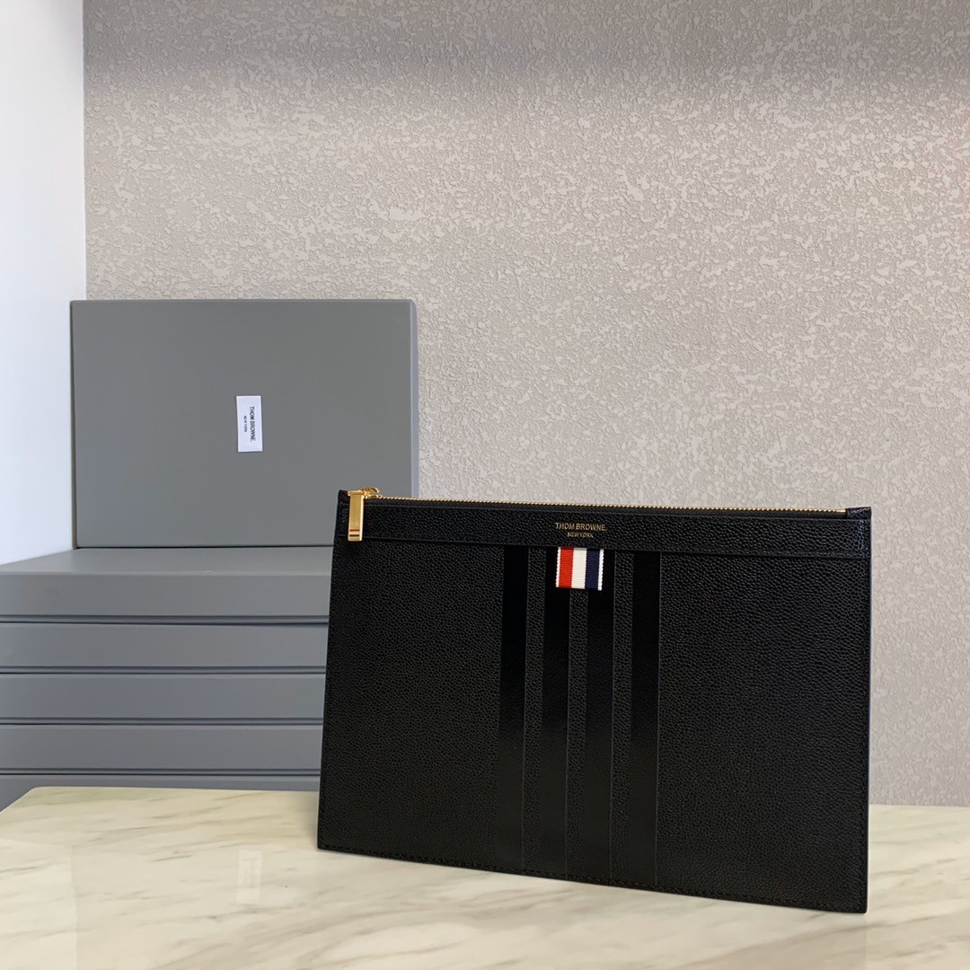 [TOM BROWNE -톰브라운 ] 톰브라운 스트라이프 클러치