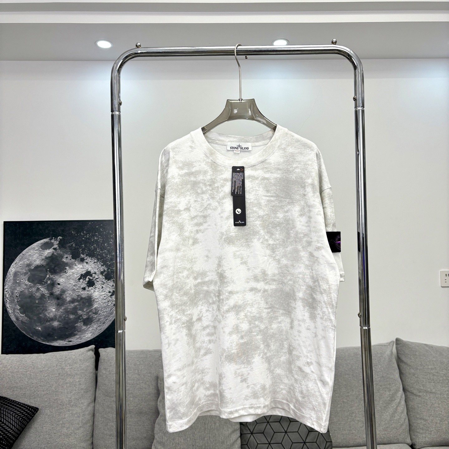 [STON ISLAND -스톤아일랜드] 스톤아일랜드 타이다이 코인 와펜 반팔 티셔츠