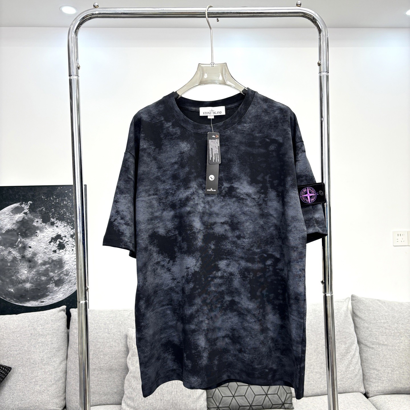 [STON ISLAND -스톤아일랜드] 스톤아일랜드 타이다이 코인 와펜 반팔 티셔츠