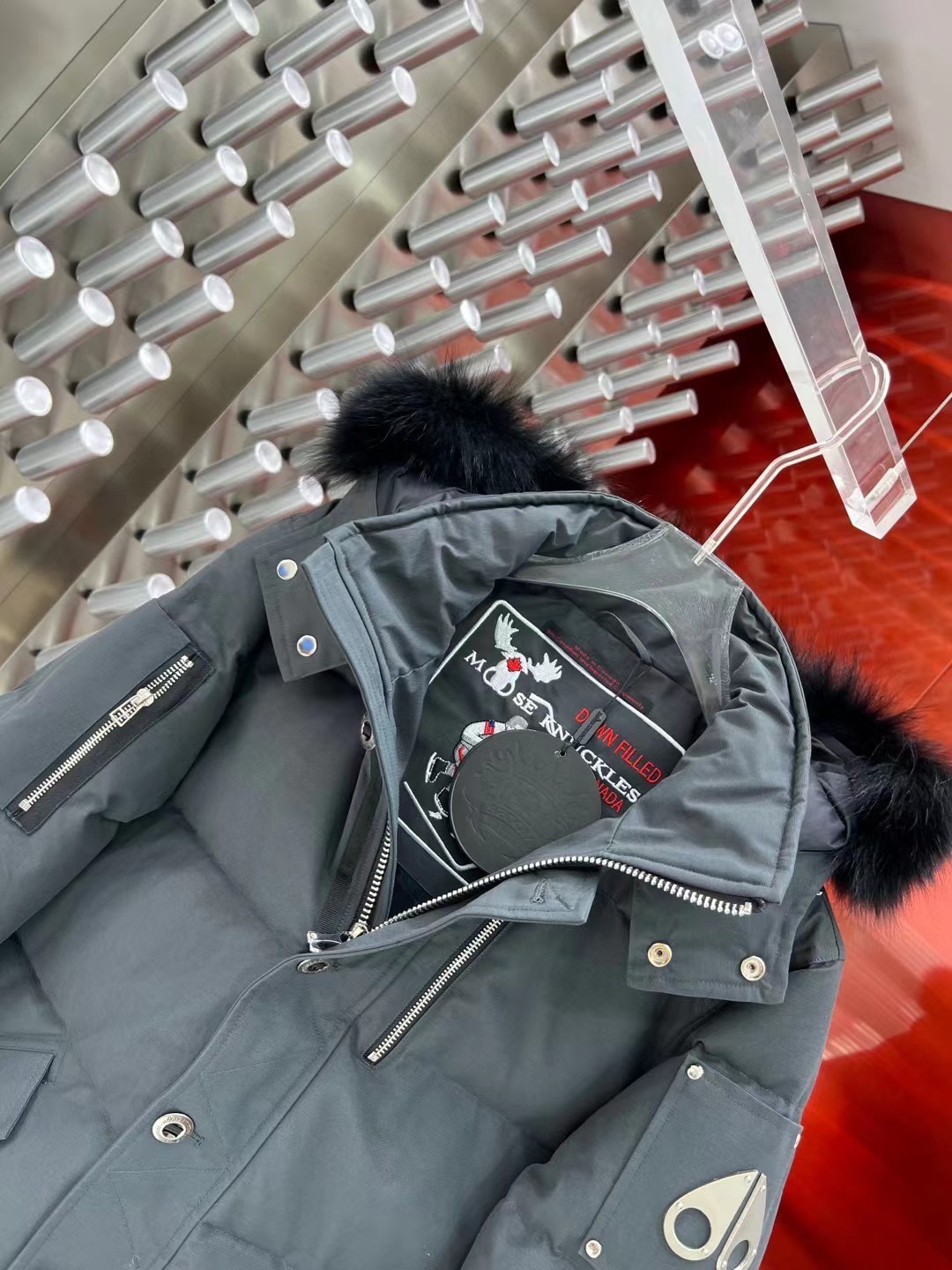 [Moose knuckles -무스너클 ]  무스너클 남성 쓰리쿼터 버클 패딩