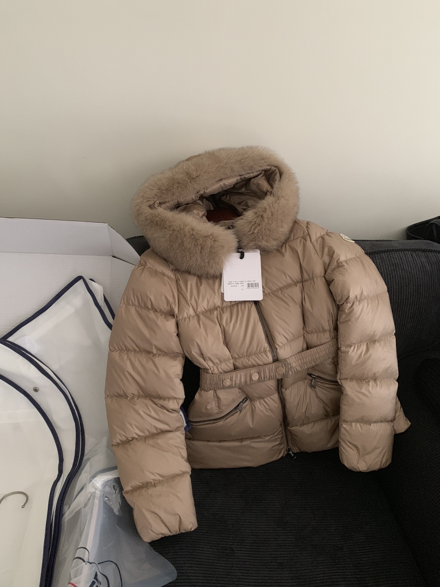 [MONCLER-몽클레어] 몽클레어 보에드 숏 패딩