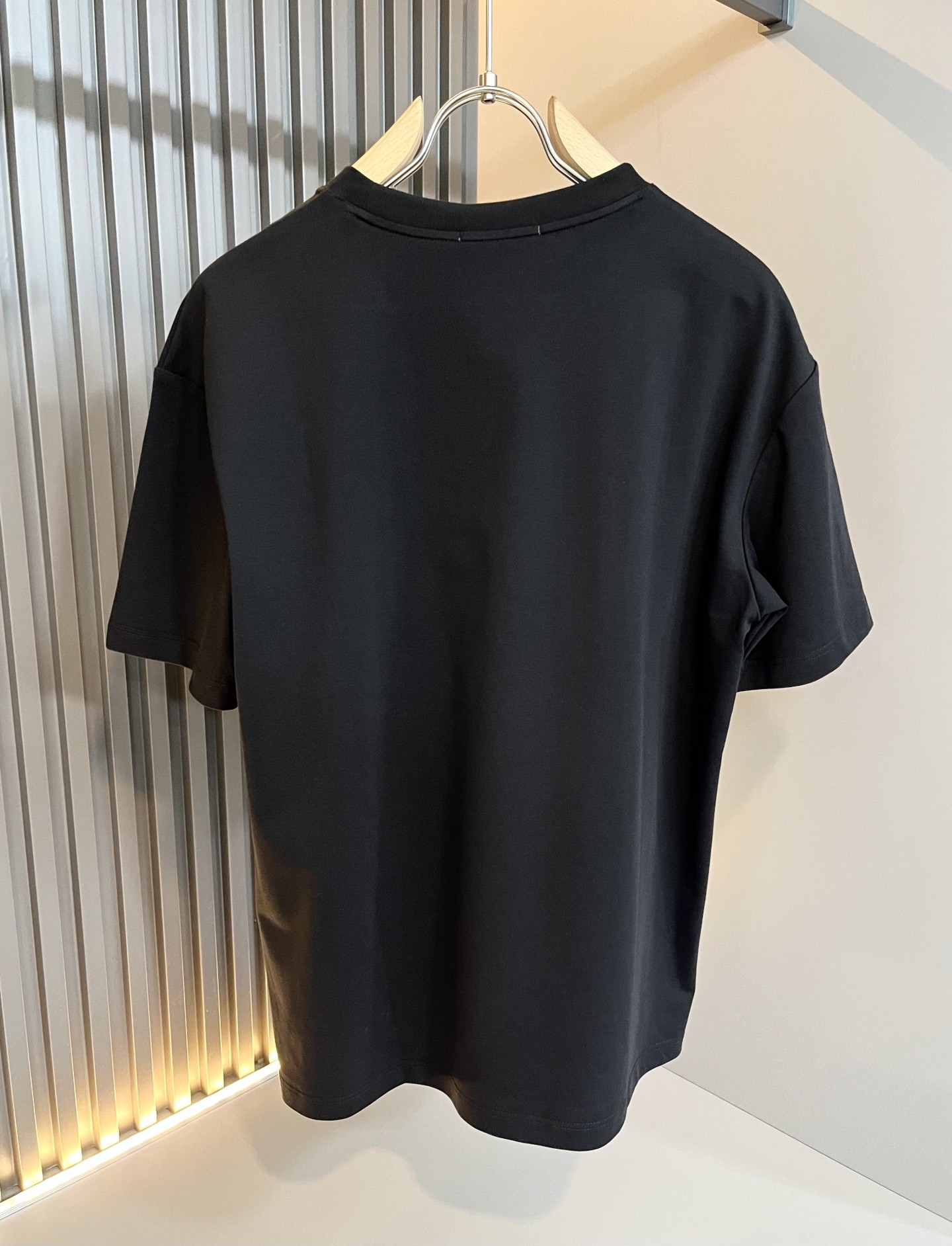 [MONCLER-몽클레어] 몽클레어  로고 프린트 남성 반팔티셔츠