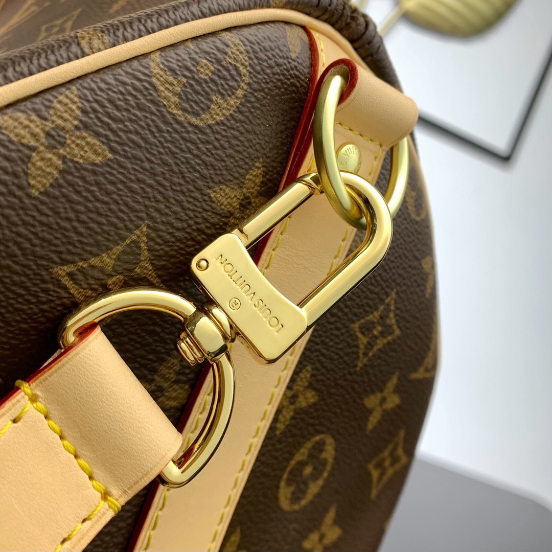 [LOUIS VUITTON-루이비통]  루이비통 모노그램 키폴 반둘리에 50  M41416