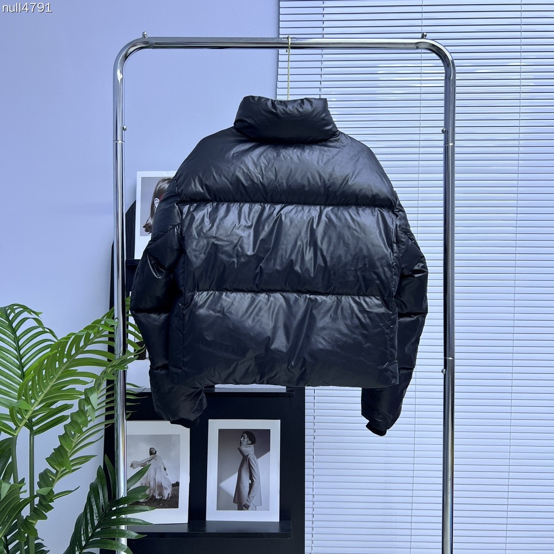 [Canada Goose-캐나다구스] 캐나다구스  싸이프레스 크롭 여성 패딩