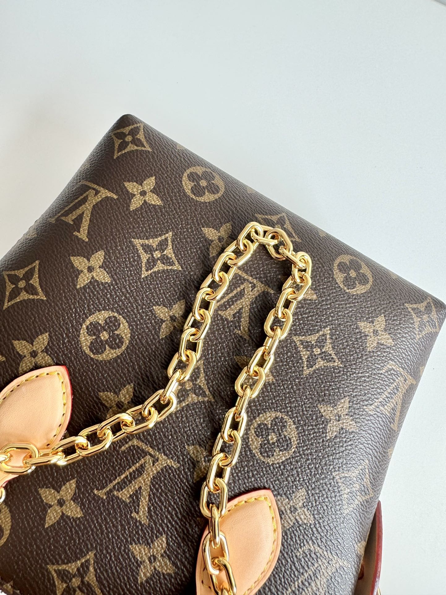 [LOUIS VUITTON-루이비통] 루이비통 락킷 BB M12019