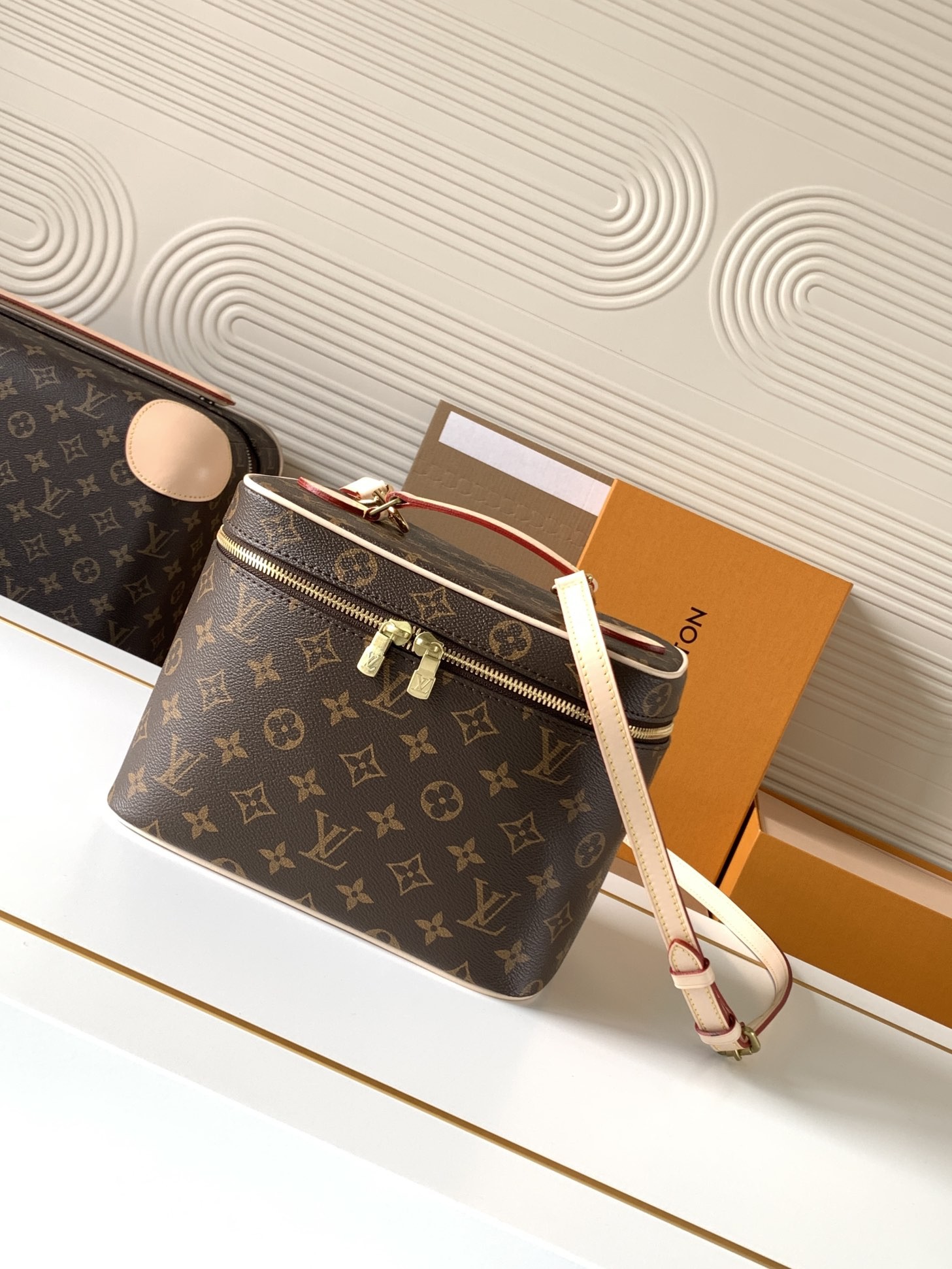 [LOUIS VUITTON-루이비통] 루이비통 니스백 BB