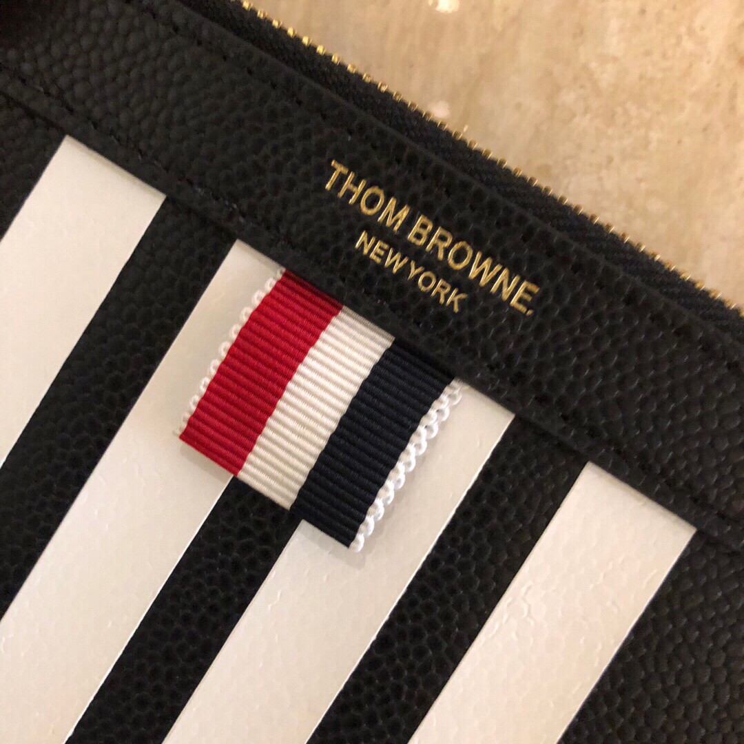 [TOM BROWNE -톰브라운 ] 톰브라운 다큐먼트 클러치