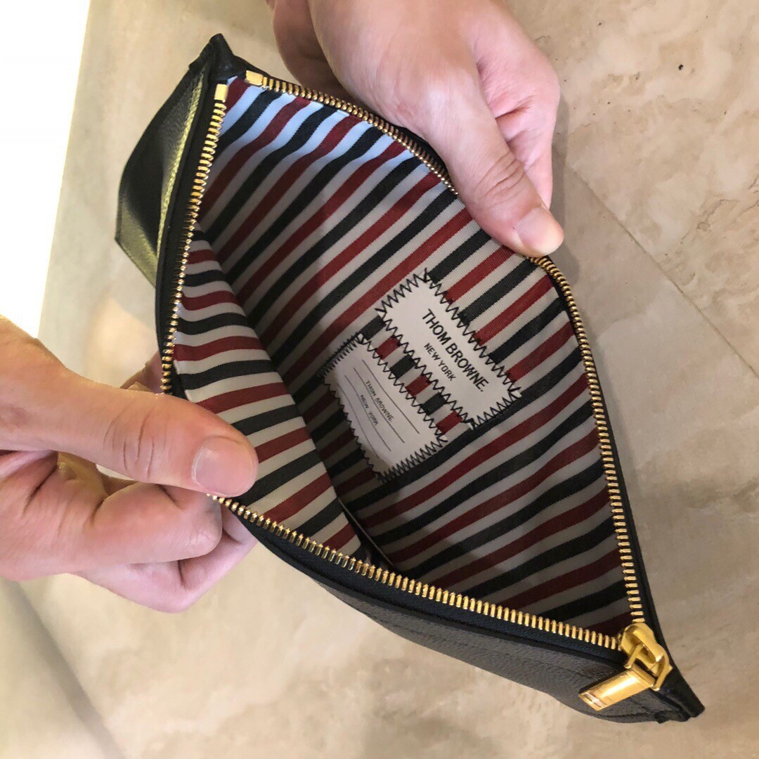 [TOM BROWNE -톰브라운 ] 톰브라운 다큐먼트 클러치