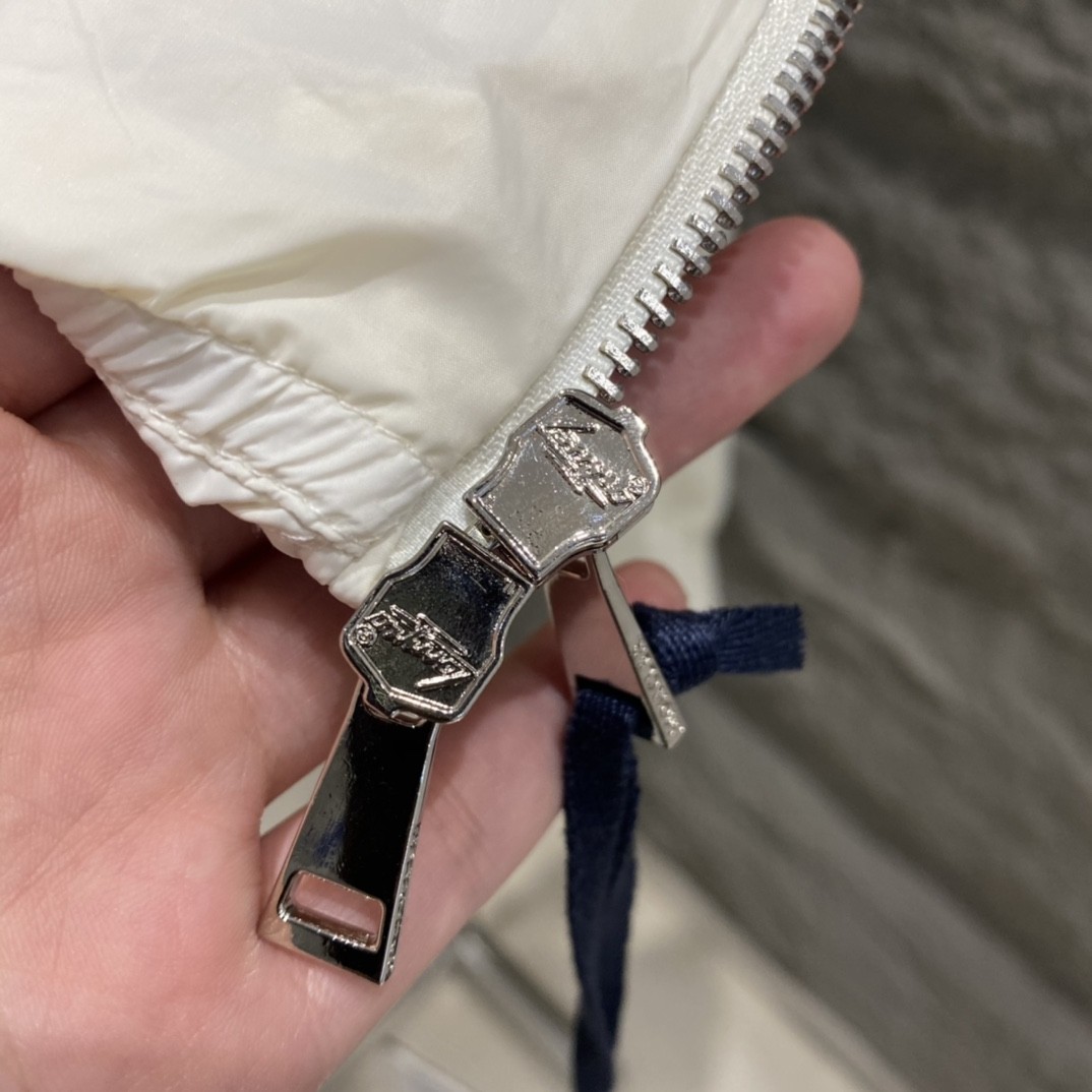 [MONCLER-몽클레어] 몽클레어 에어로로프트 자켓