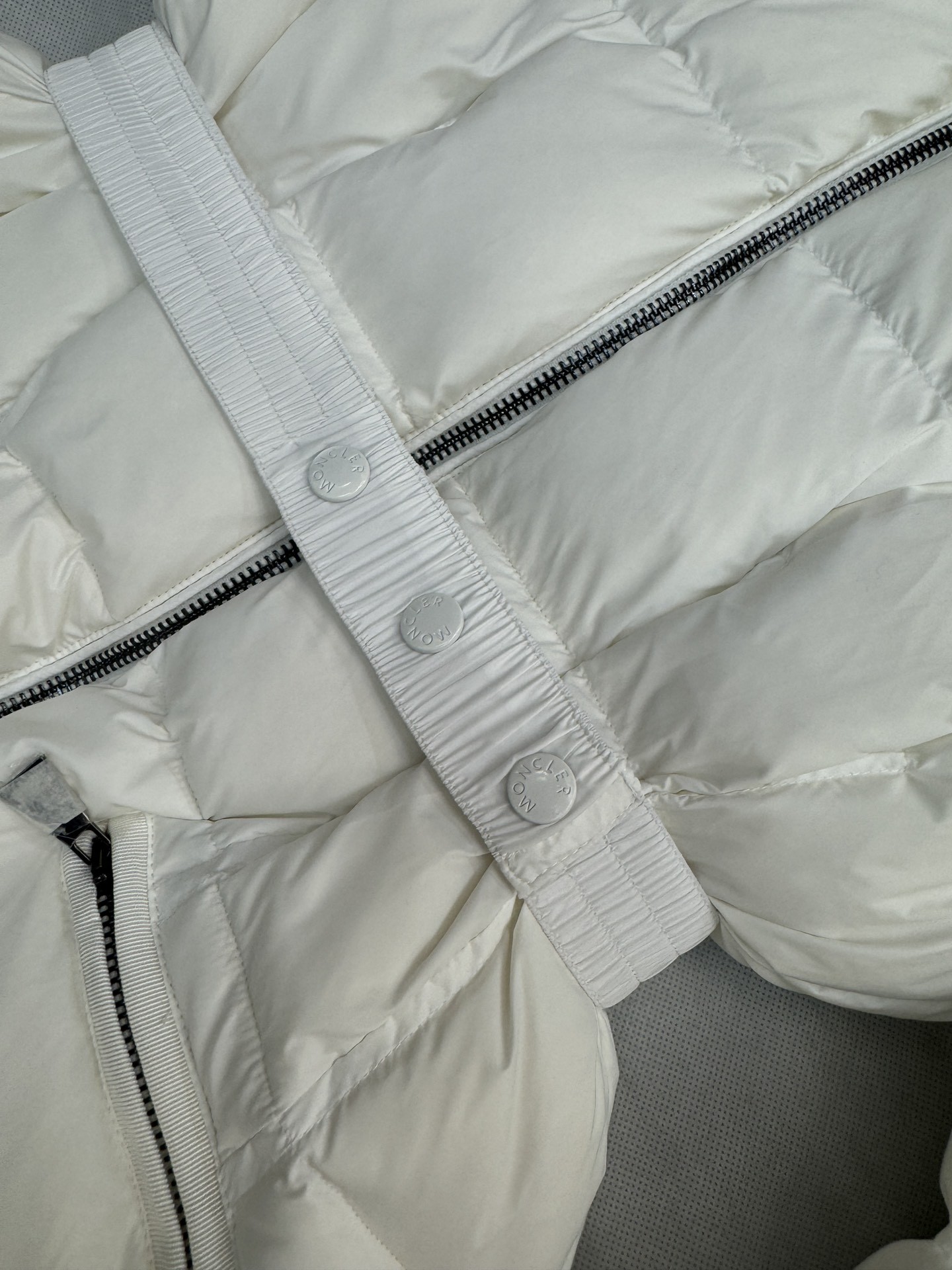 [MONCLER-몽클레어] 몽클레어 보에딕 여성 롱 패딩