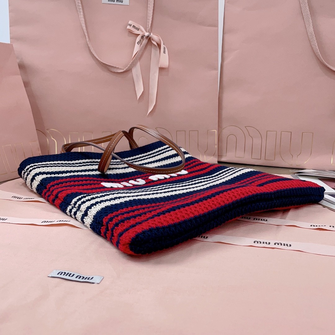 [MIU MIU-미우미우] 미우미우 라피아 우븐 토트 백
