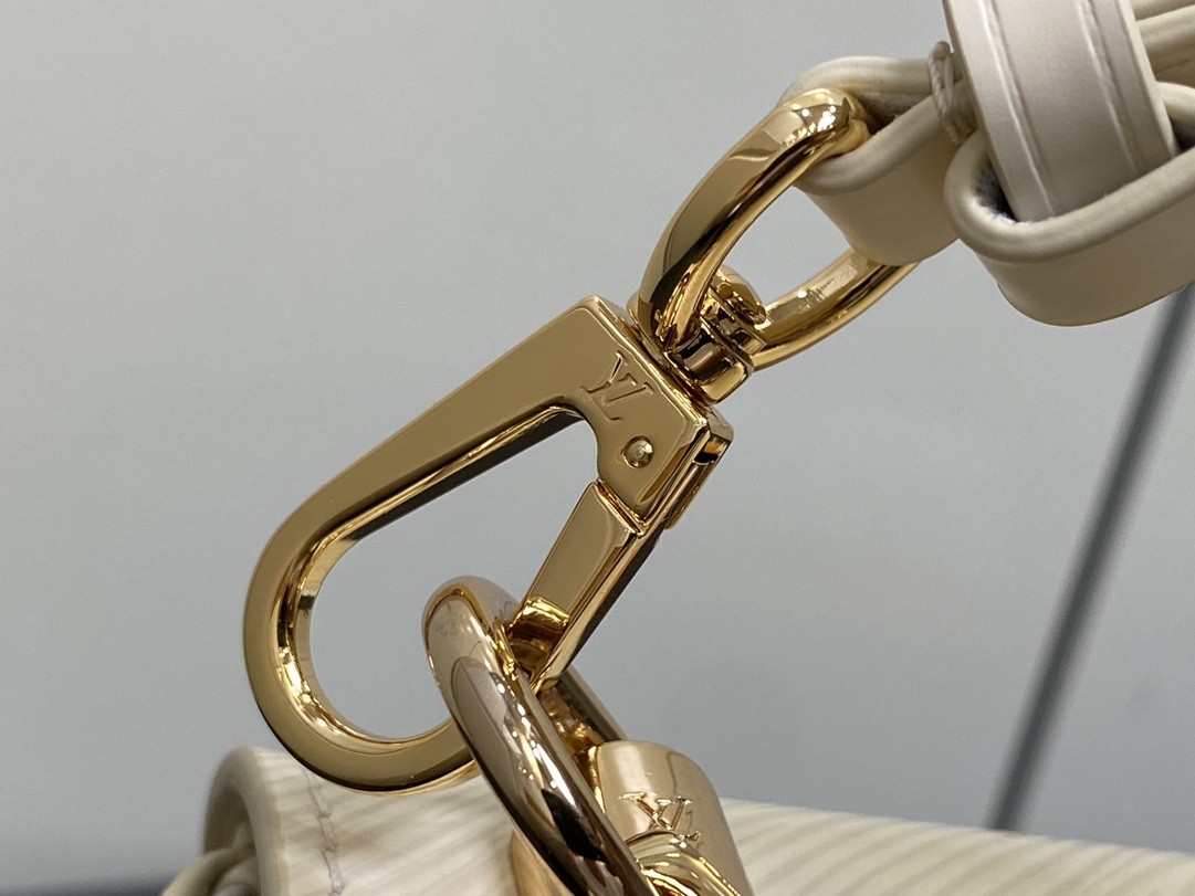 [LOUIS VUITTON-루이비통] 루이비통 트위스트 에삐 MM 숄더백 M24630