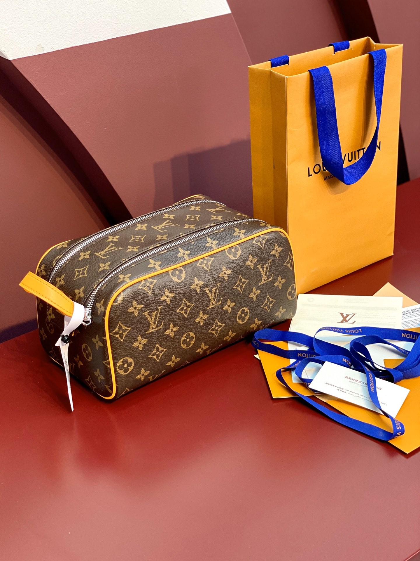 [LOUIS VUITTON-루이비통] 루이비통 도프 키트 파우치 M12641