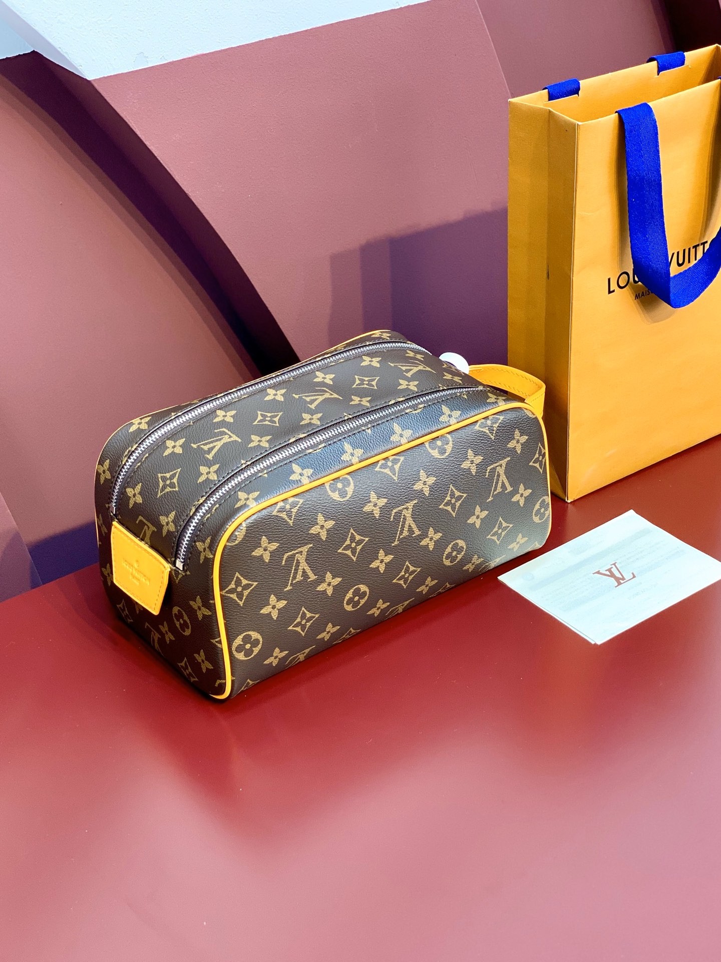 [LOUIS VUITTON-루이비통] 루이비통 도프 키트 파우치 M12641