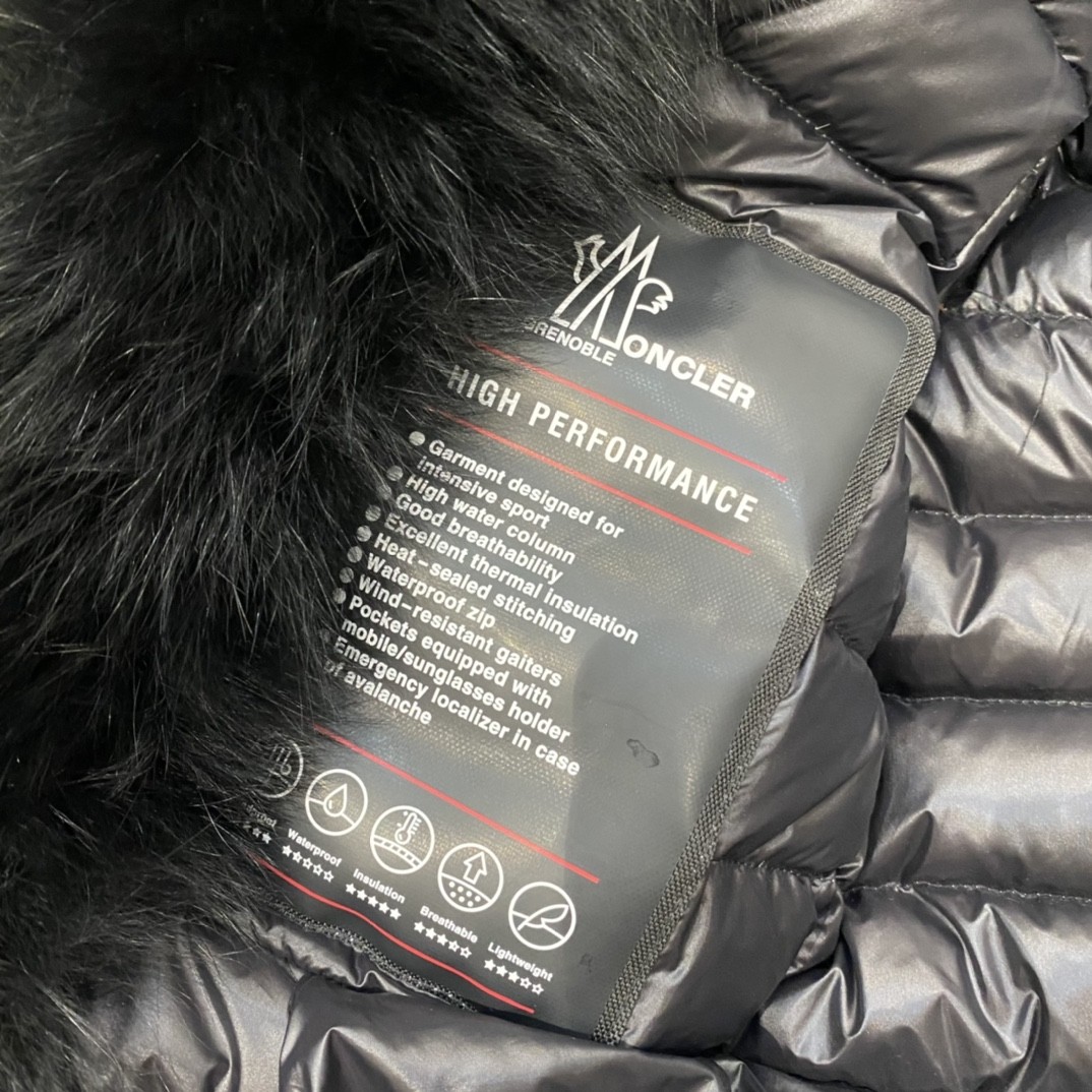 [MONCLER-몽클레어] 몽클레어 폭스퍼 패딩