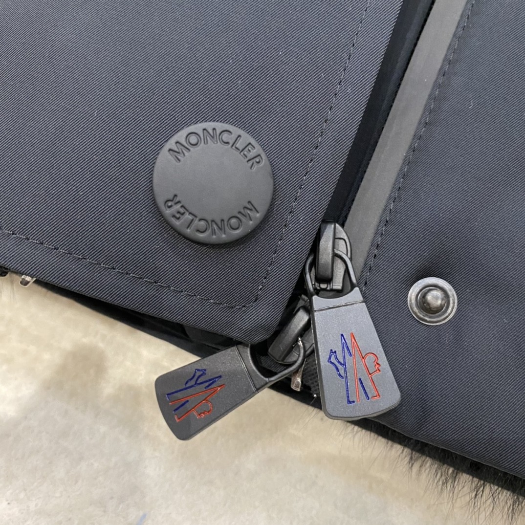 [MONCLER-몽클레어] 몽클레어 폭스퍼 패딩