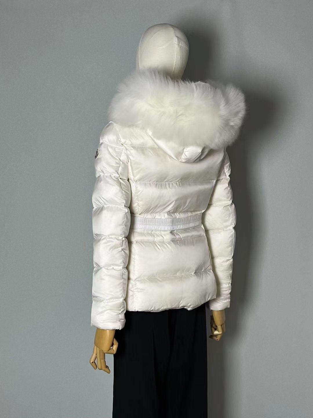 [MONCLER-몽클레어]  몽클레어 보에드 숏 패딩