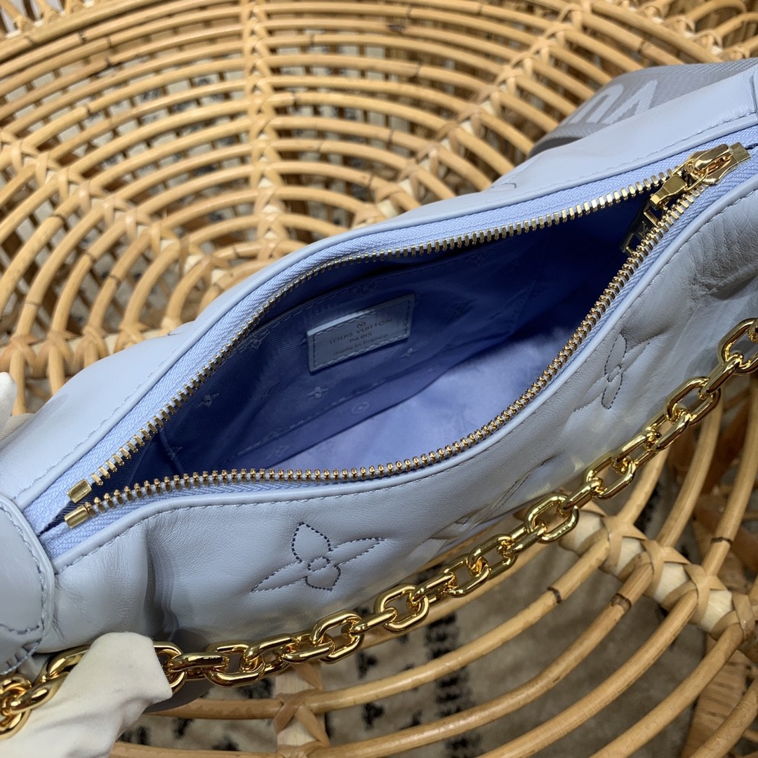 루이비통 LV Over The Moon 오버 더 문 숄더 백